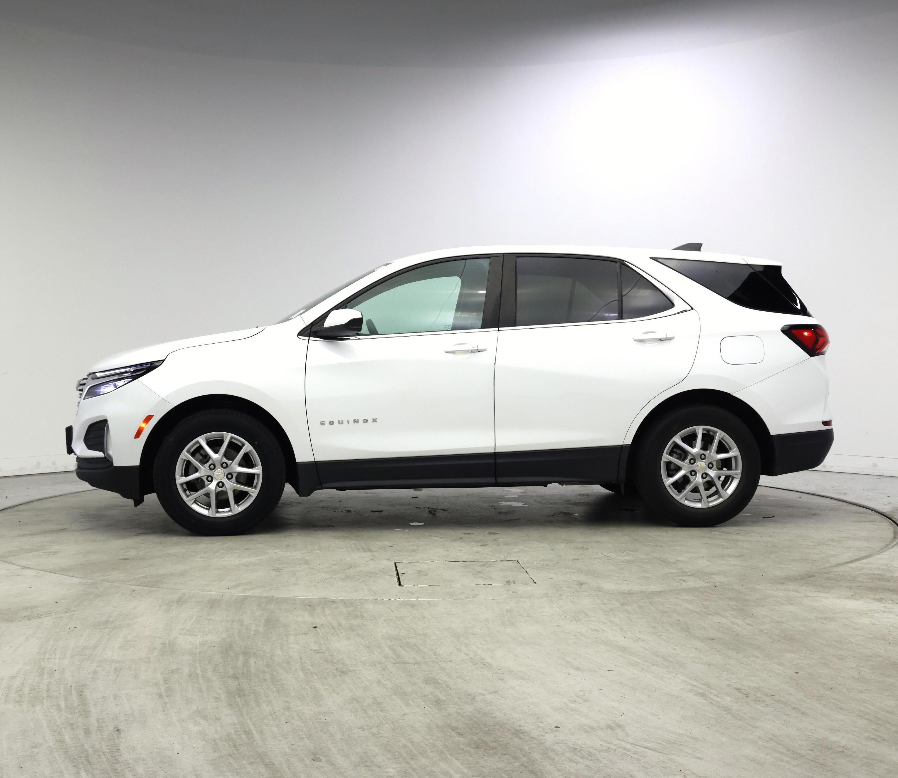 Thumbnail: 2023 Chevrolet Equinox - 3