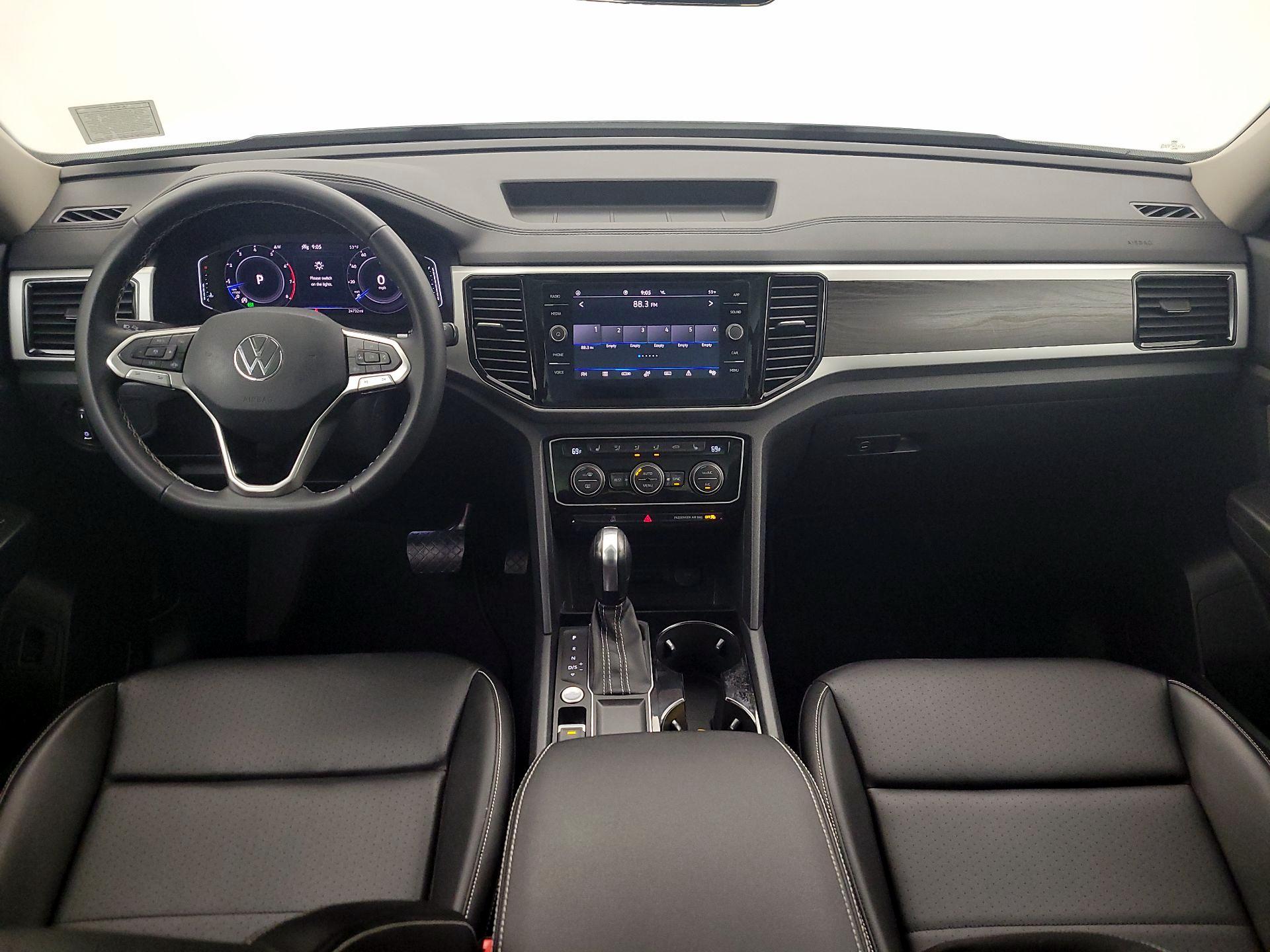 Thumbnail: 2022 Volkswagen Atlas - 9