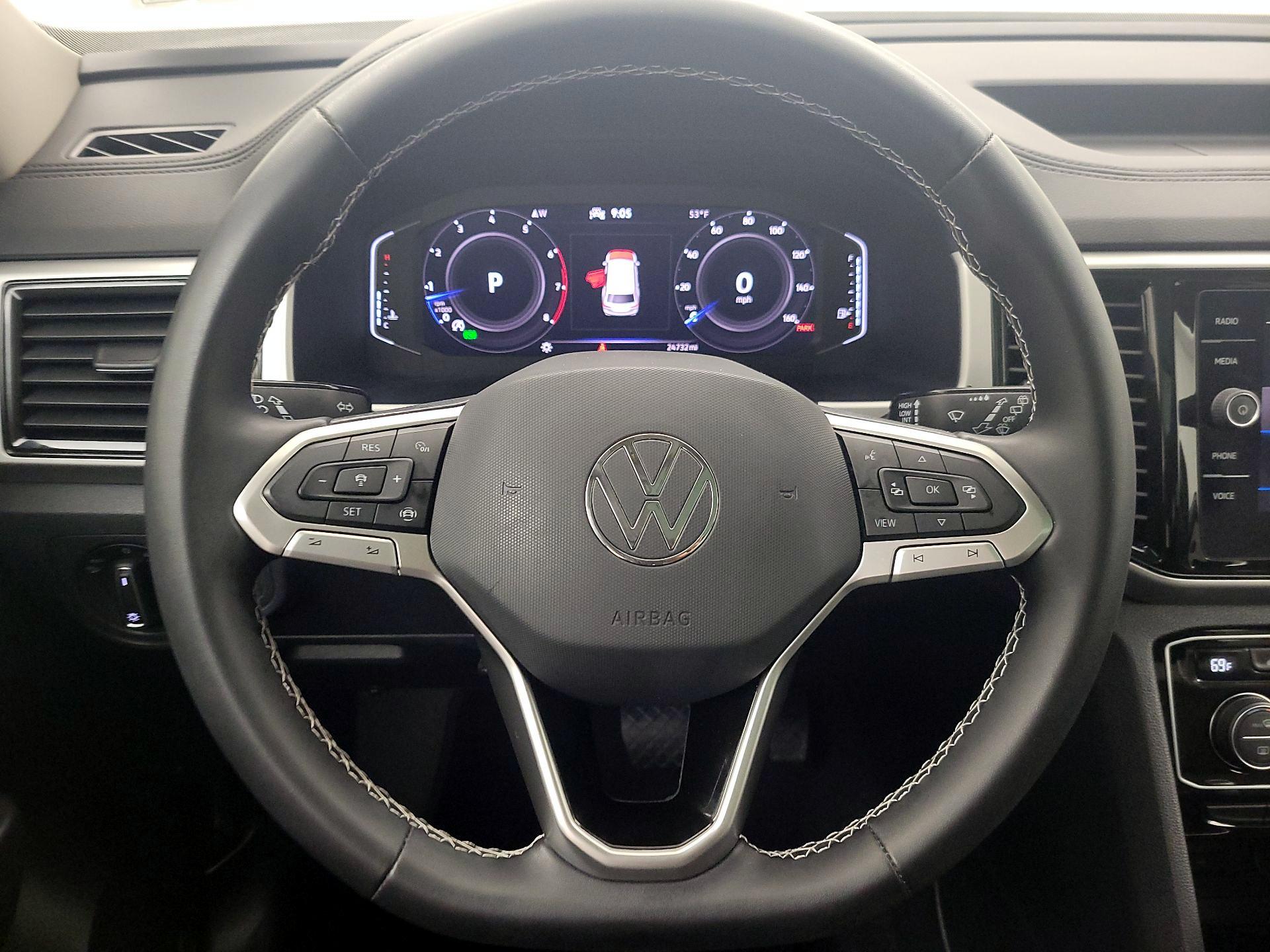 Thumbnail: 2022 Volkswagen Atlas - 10