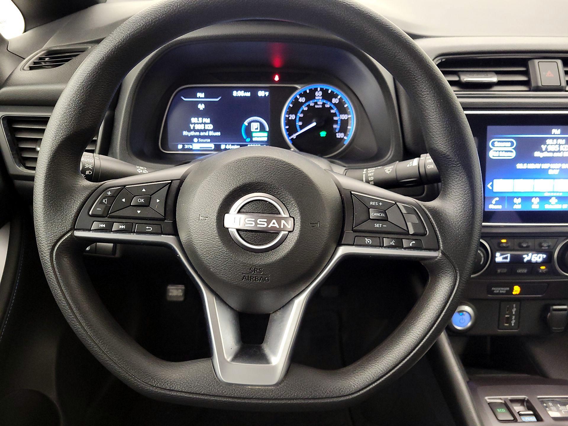 Thumbnail: 2025 Nissan Leaf - 10