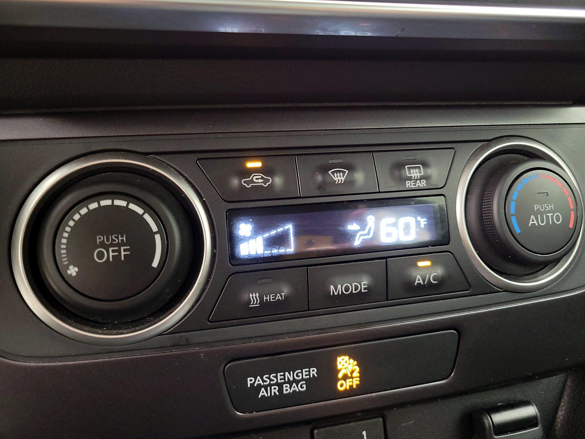 Thumbnail: 2025 Nissan Leaf - 16