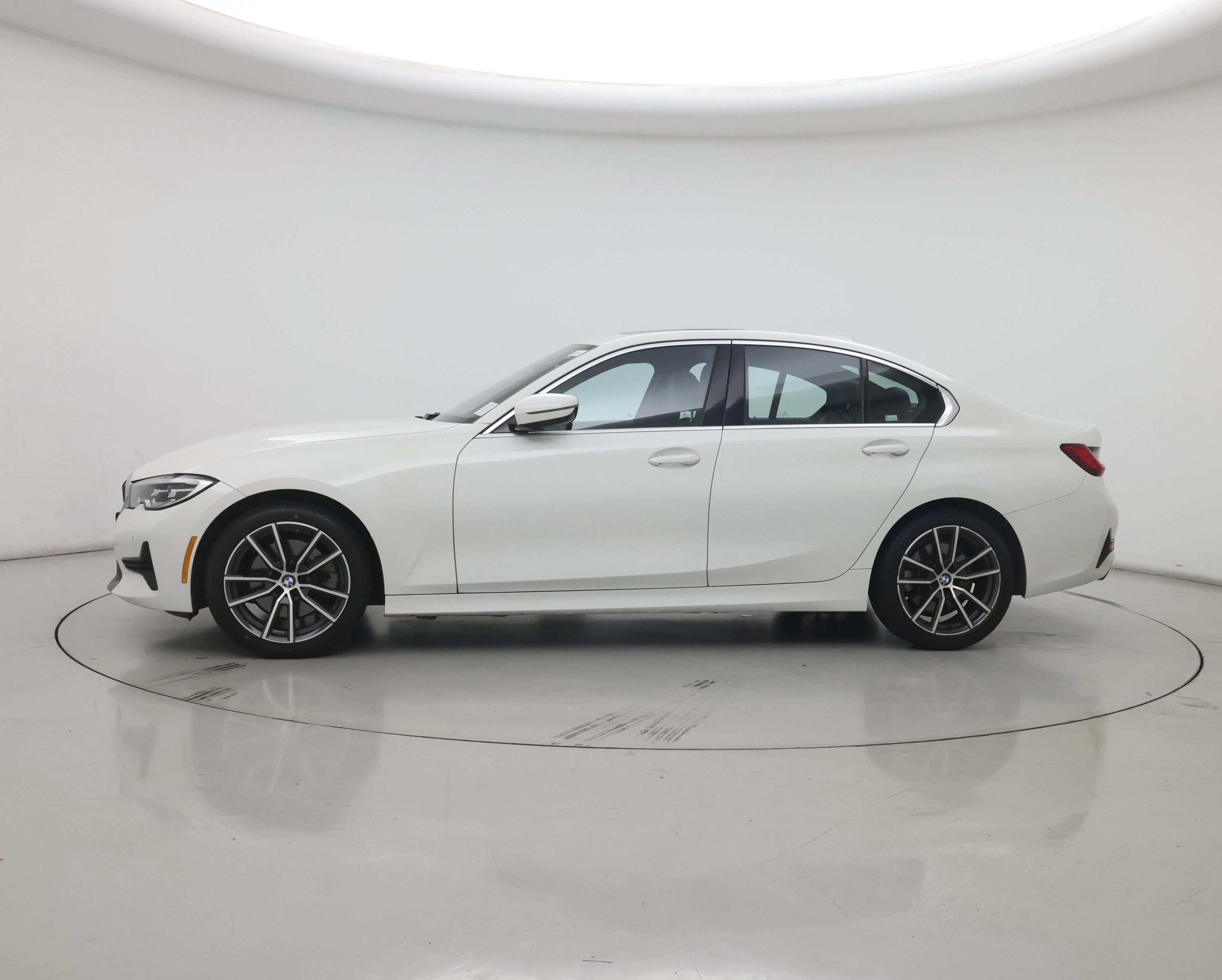 Thumbnail: 2020 BMW 3 Series - 3