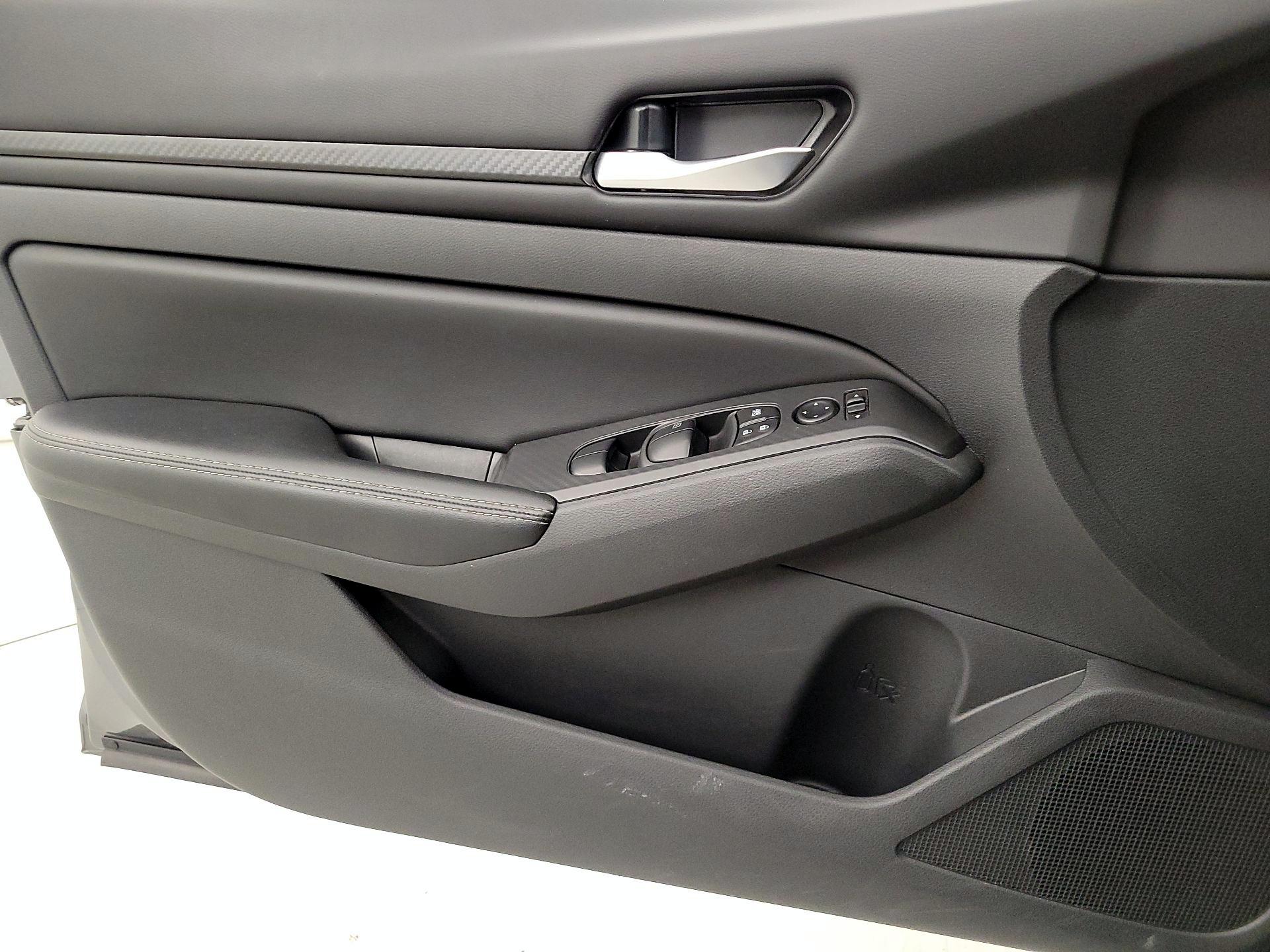 Thumbnail: 2025 Nissan Altima - 12