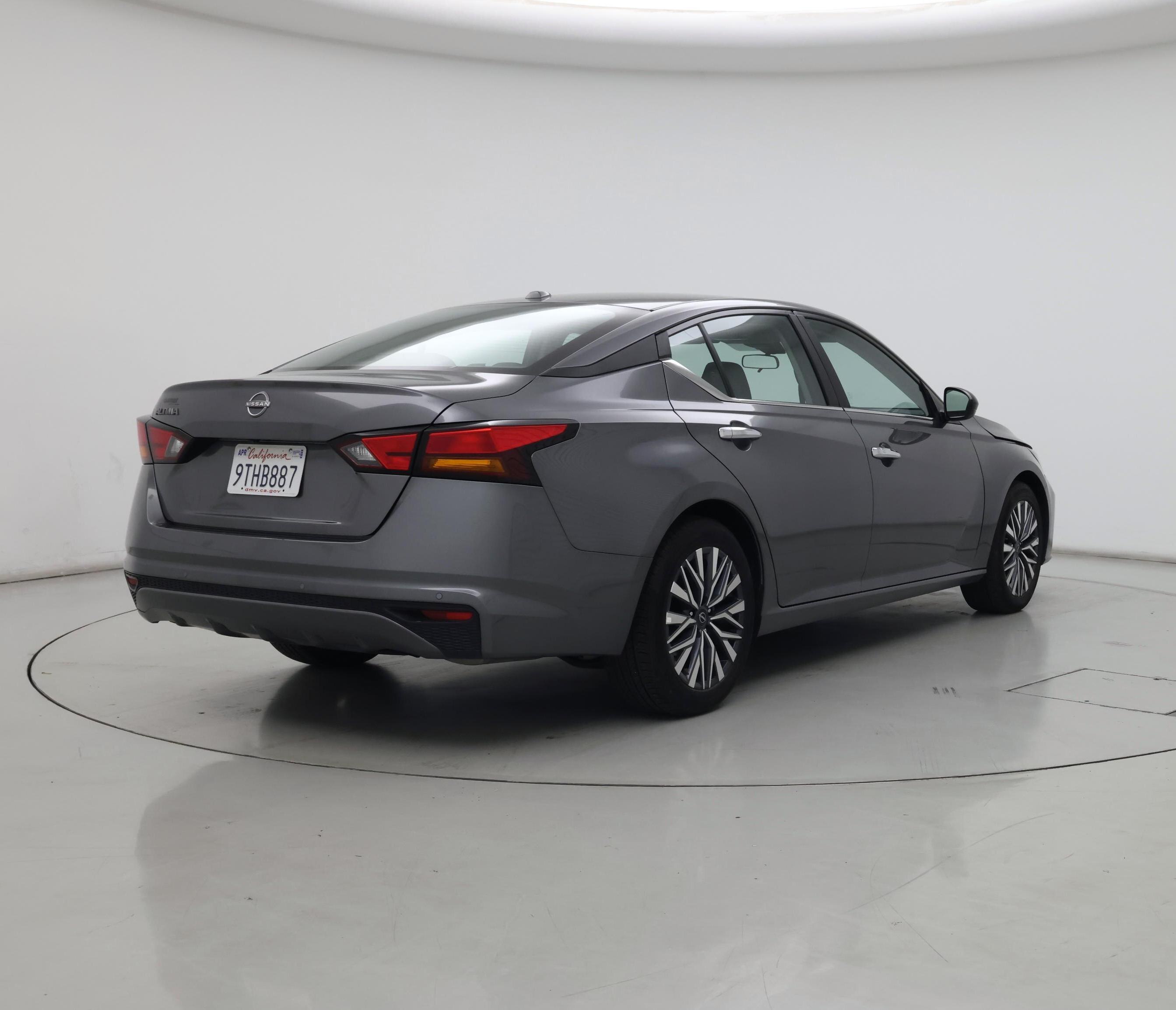 Thumbnail: 2025 Nissan Altima - 8