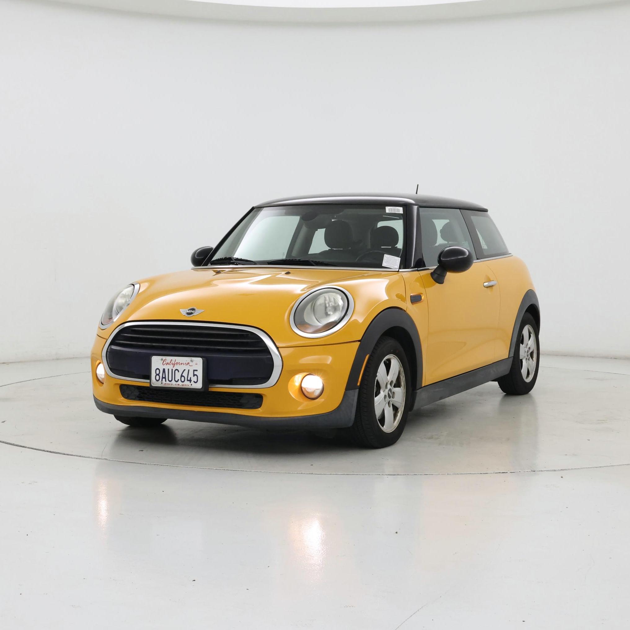 Thumbnail: 2016 MINI Cooper Hardtop - 4