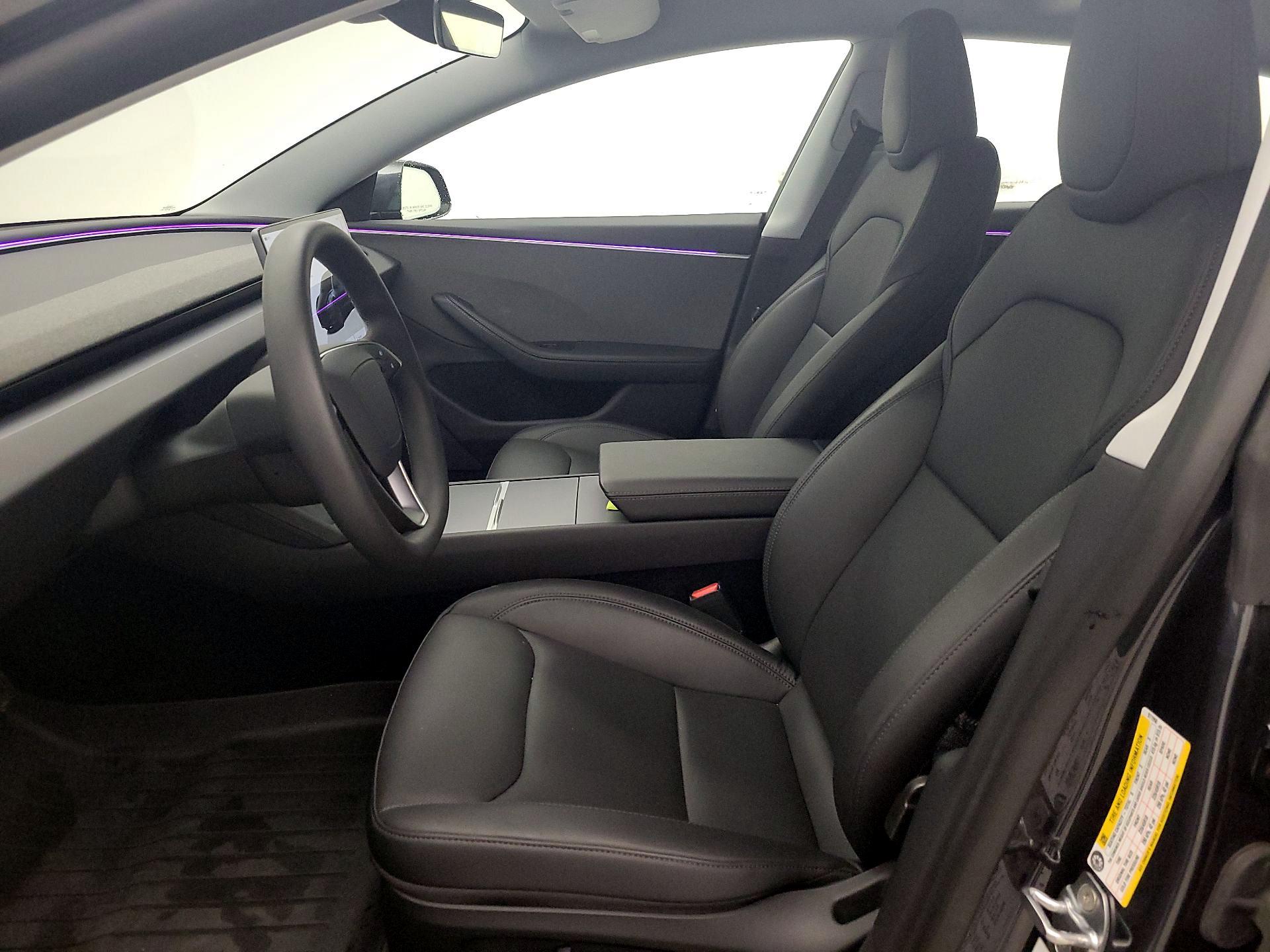 Thumbnail: 2025 Tesla Model 3 - 11