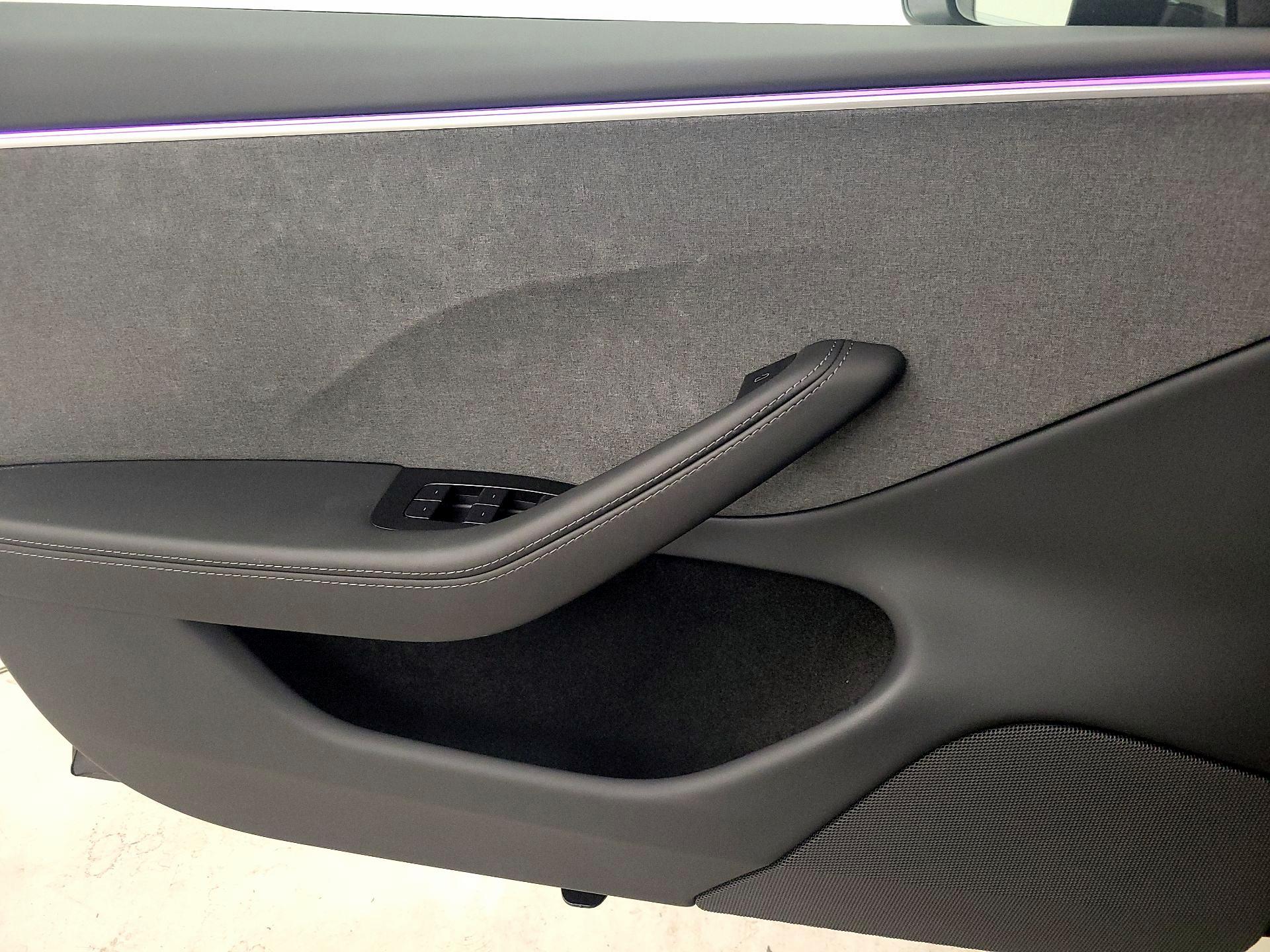 Thumbnail: 2025 Tesla Model 3 - 12