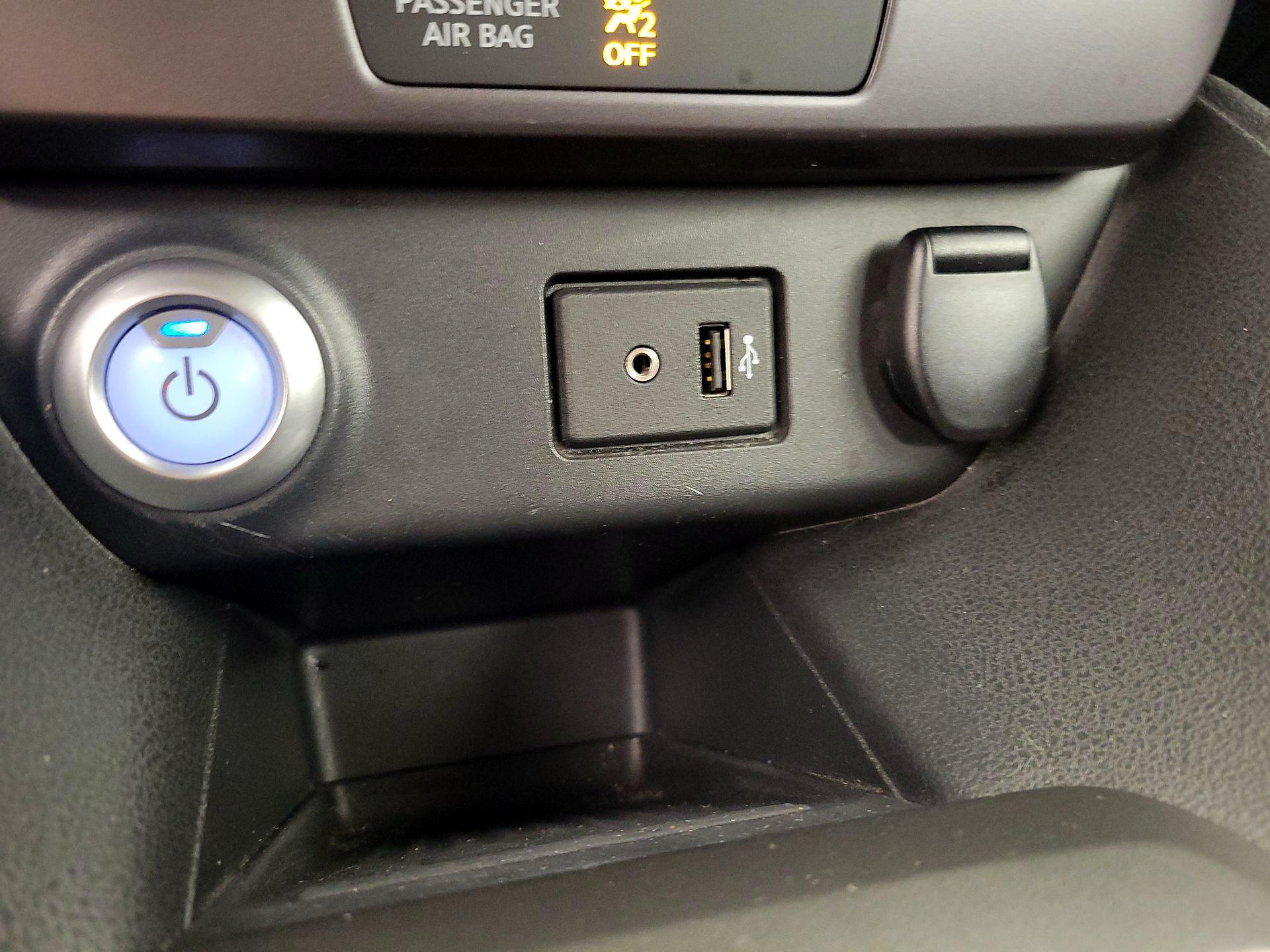 Thumbnail: 2019 Nissan Leaf - 18