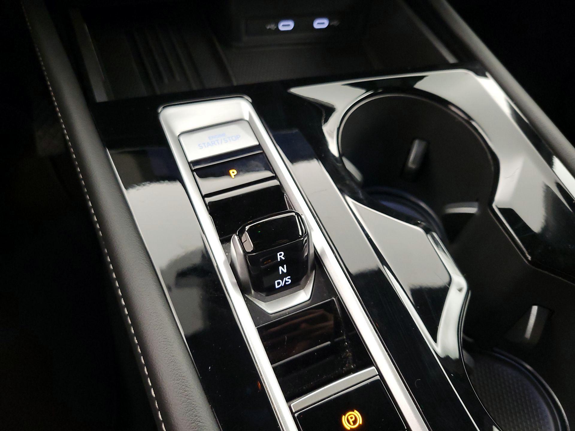 Thumbnail: 2025 Volkswagen Atlas - 17