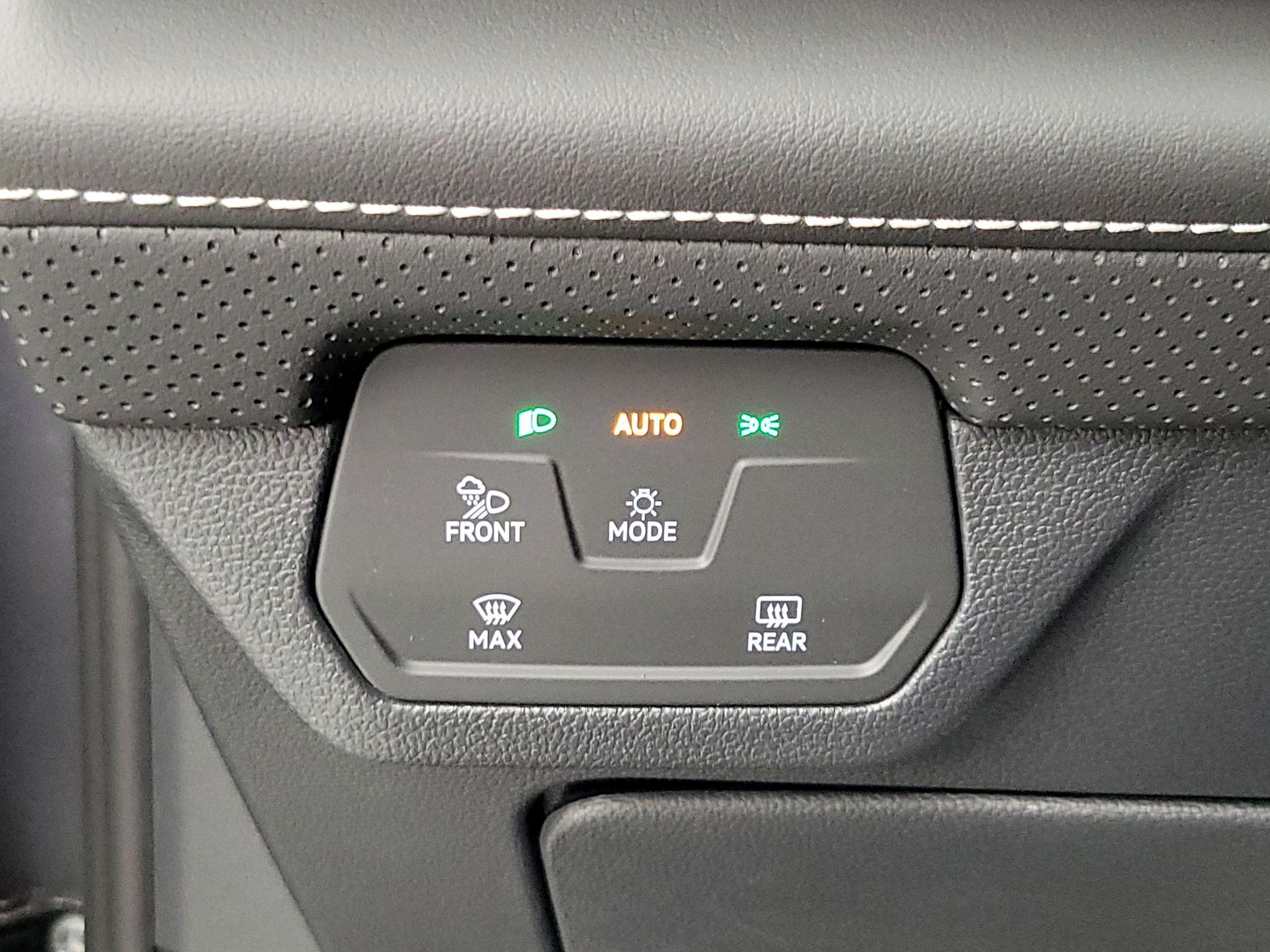 Thumbnail: 2025 Volkswagen Atlas - 13