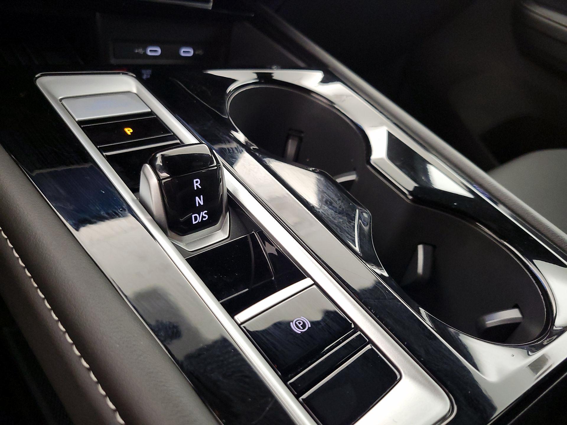 Thumbnail: 2025 Volkswagen Atlas - 17