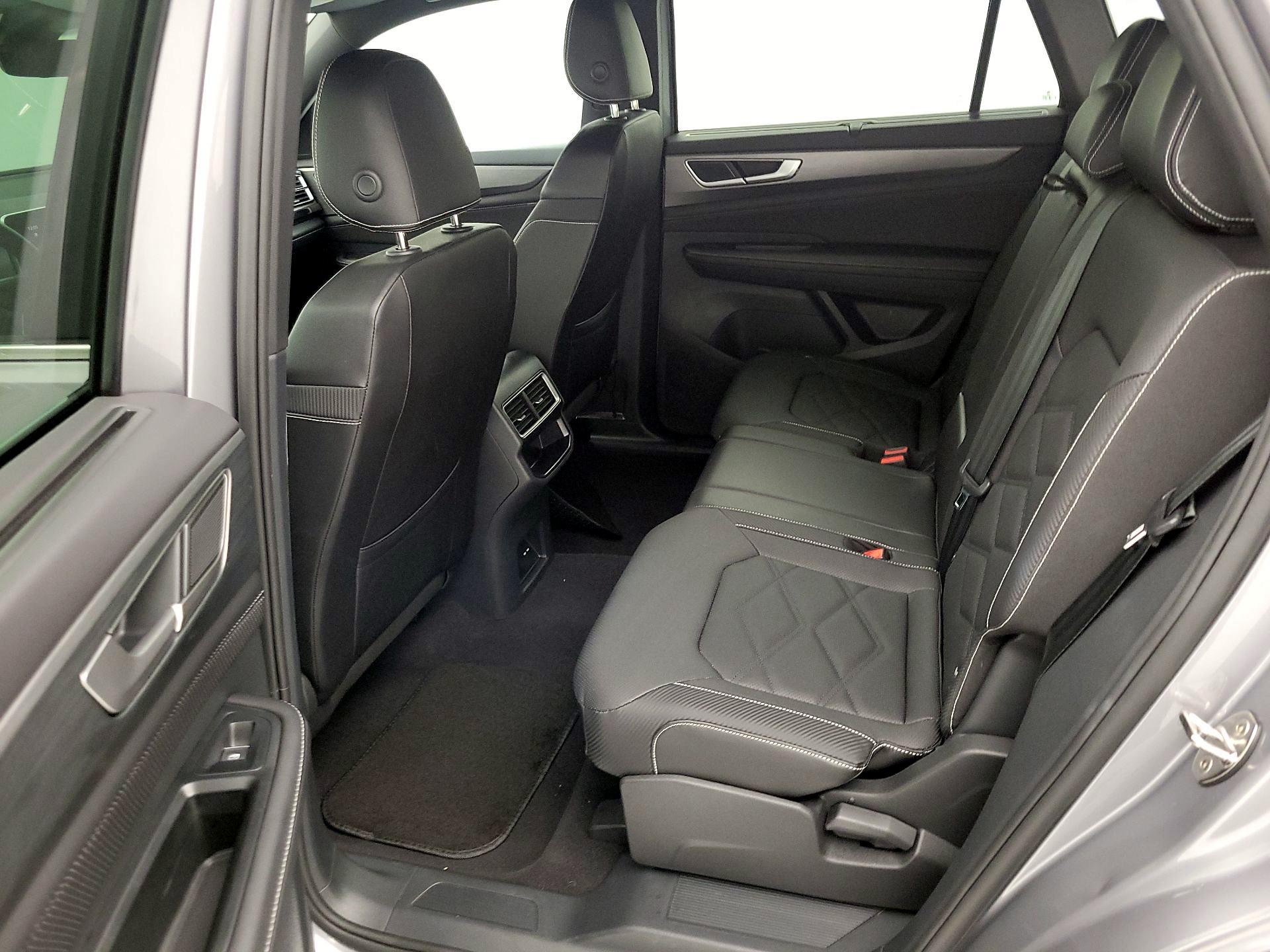 Thumbnail: 2025 Volkswagen Atlas - 18