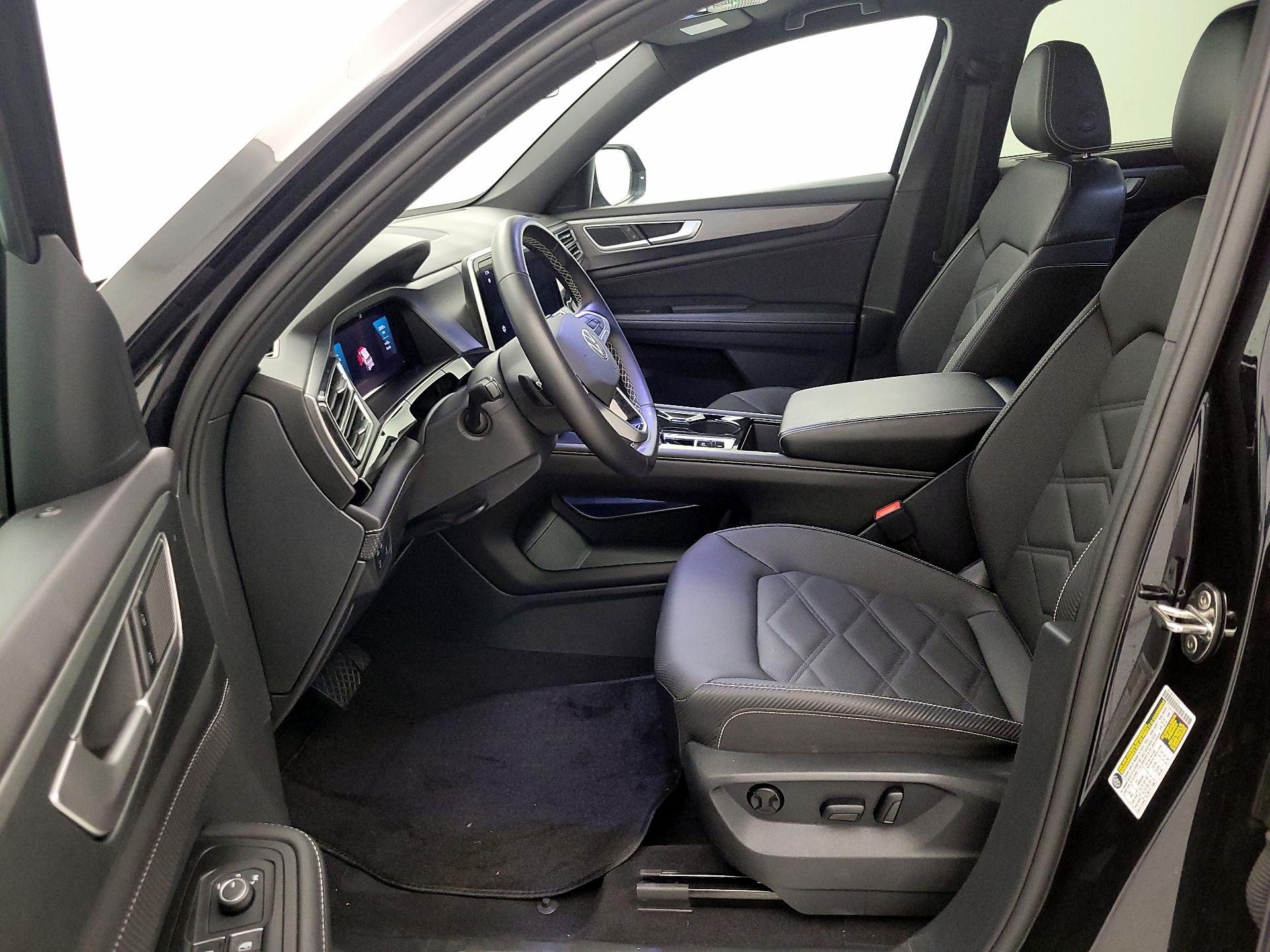 Thumbnail: 2025 Volkswagen Atlas - 11