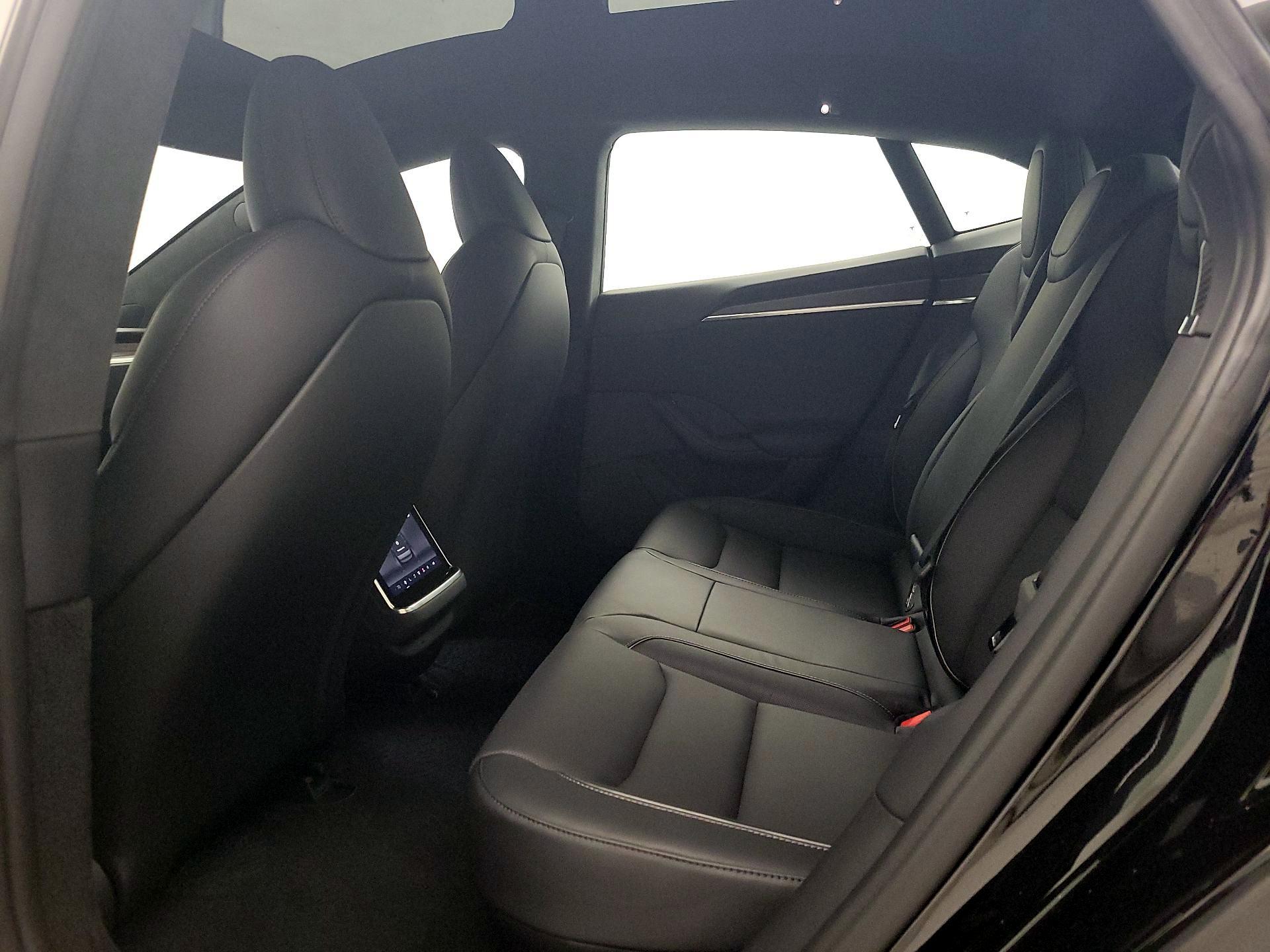 Thumbnail: 2022 Tesla Model S - 18