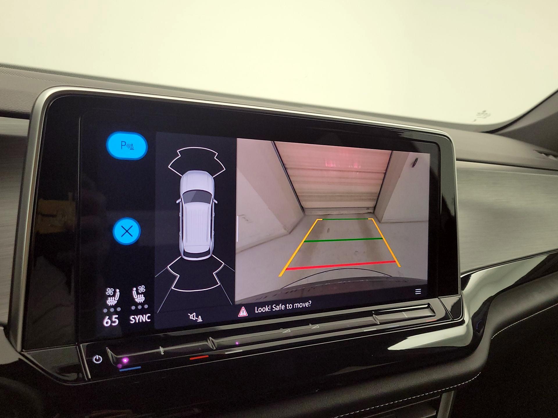 Thumbnail: 2025 Volkswagen Atlas - 14