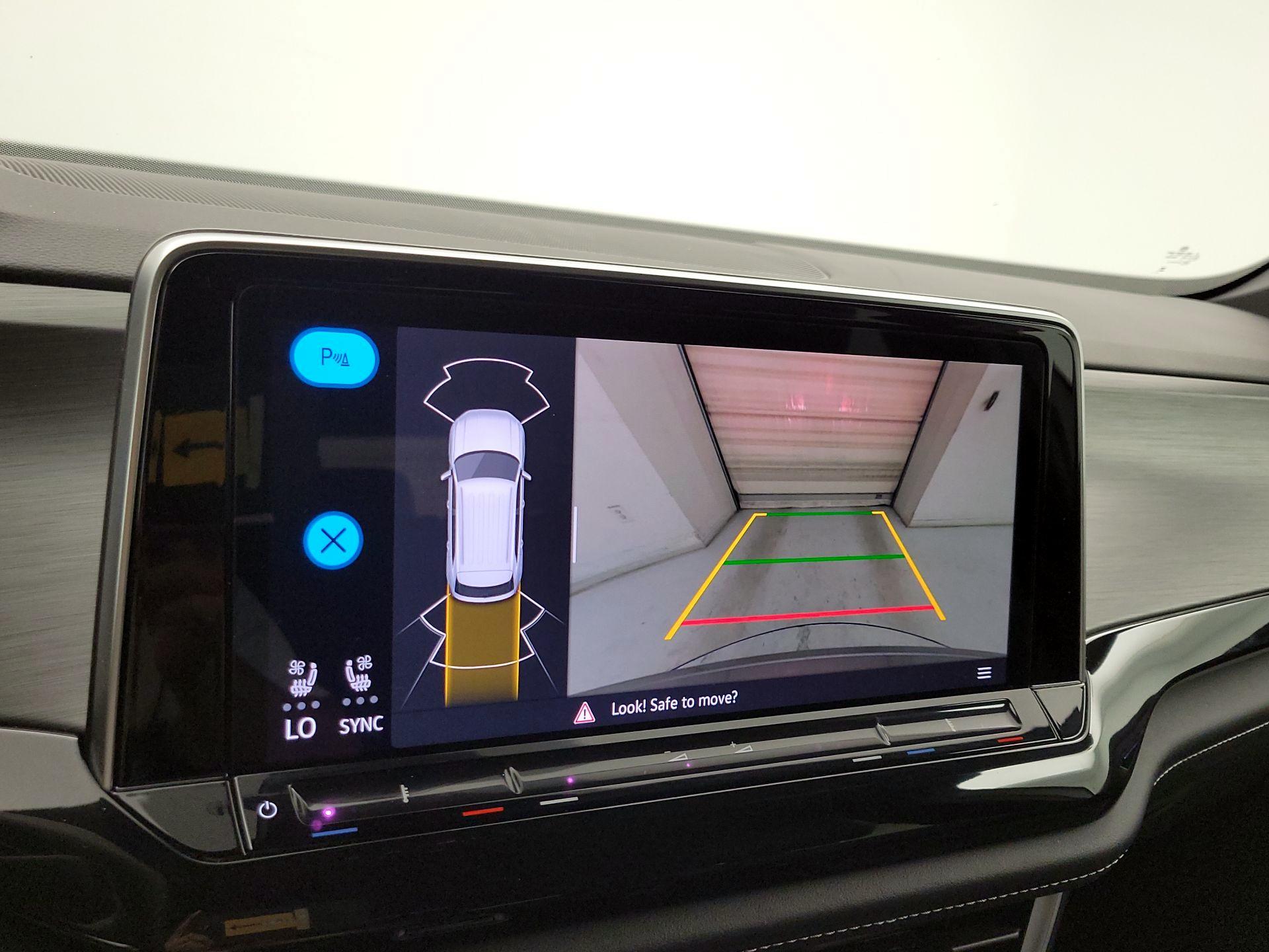 Thumbnail: 2025 Volkswagen Atlas - 14