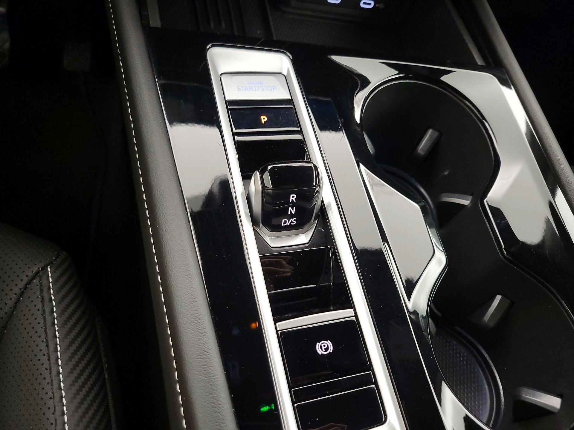 Thumbnail: 2025 Volkswagen Atlas - 17