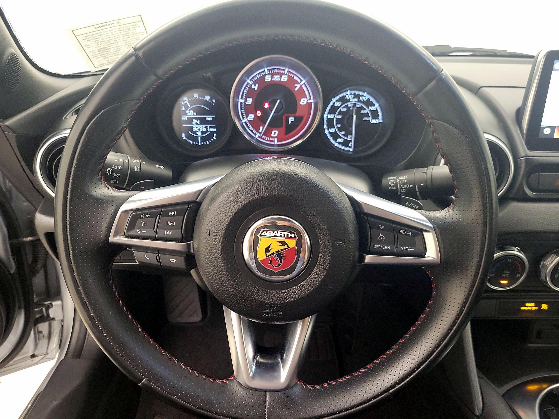 Thumbnail: 2018 Fiat 124 Spider - 10