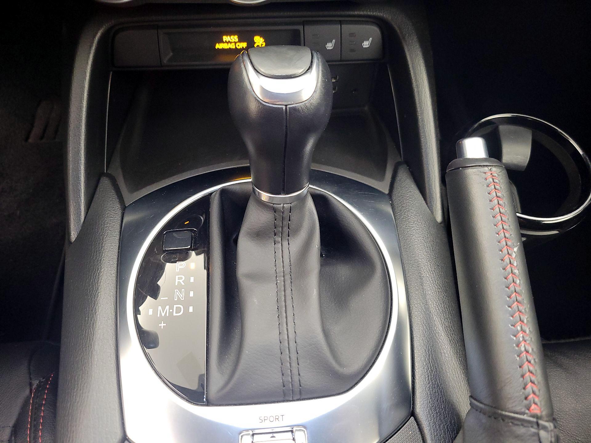 Thumbnail: 2018 Fiat 124 Spider - 17