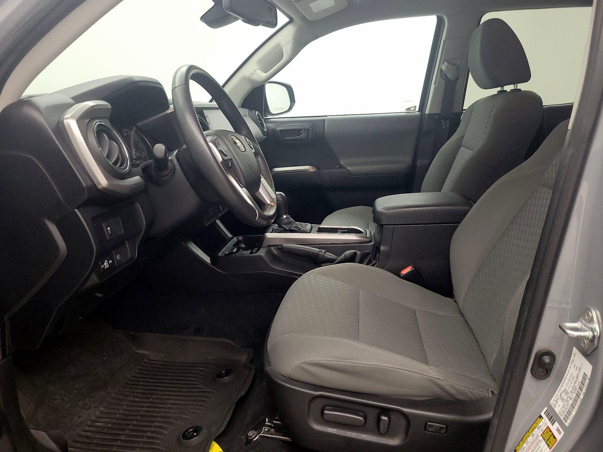 Thumbnail: 2021 Toyota Tacoma - 11