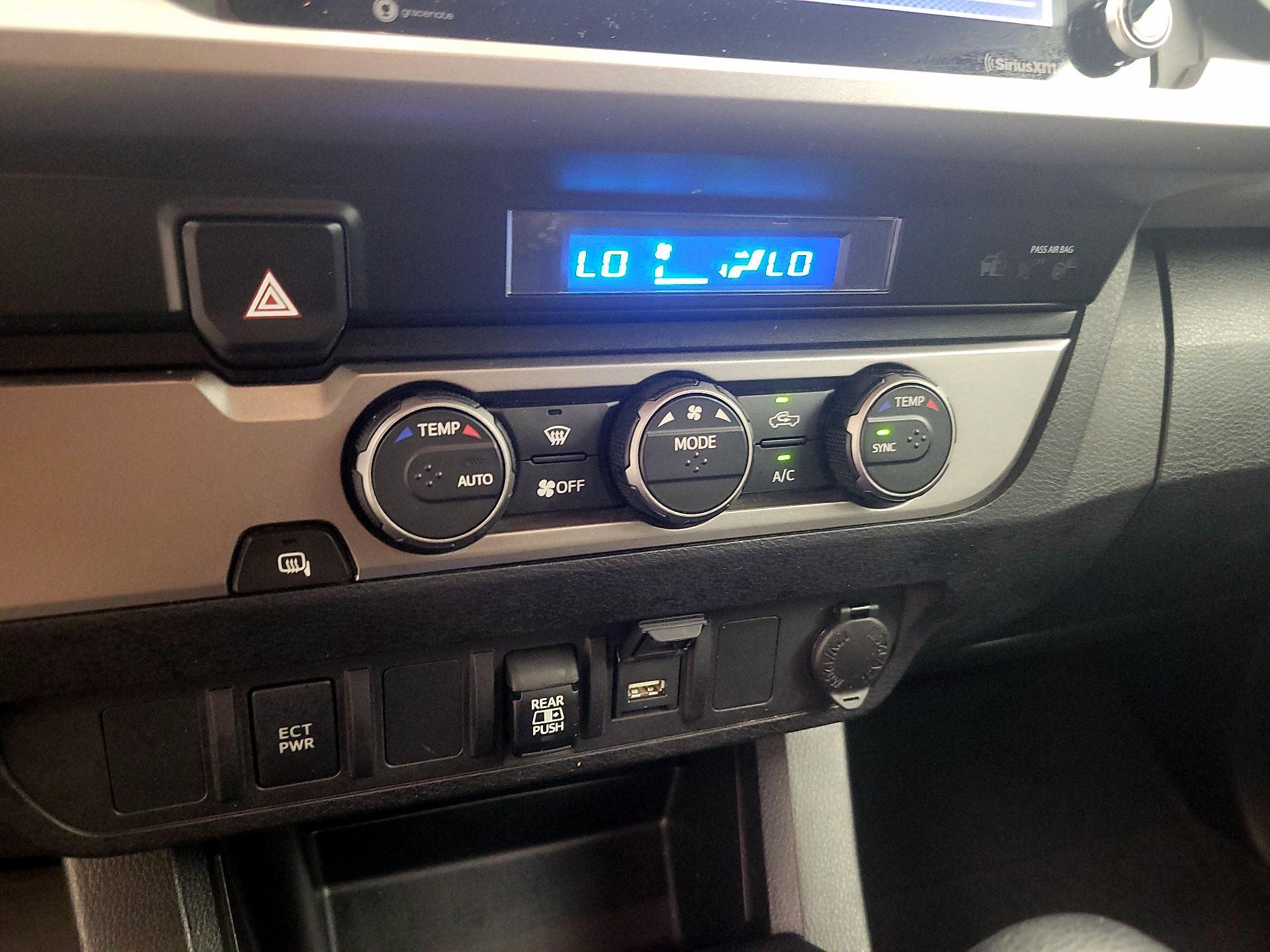 Thumbnail: 2021 Toyota Tacoma - 16