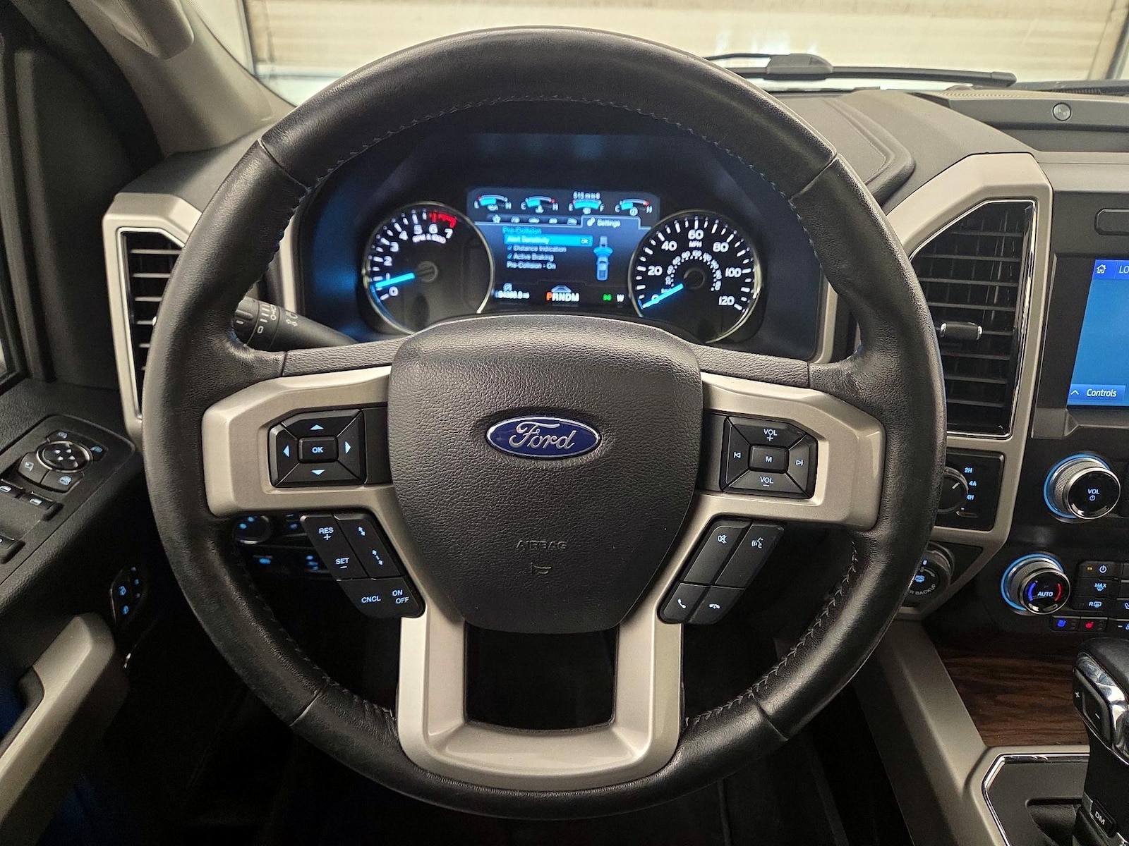 2020 Ford F-150 Lariat - Photo 11
