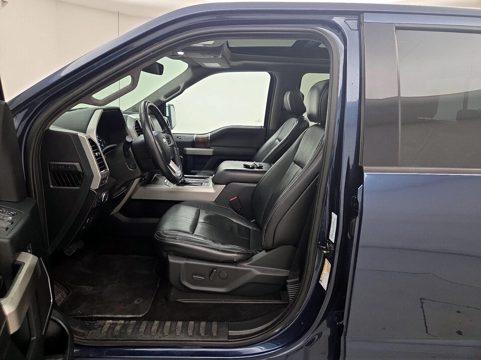 2020 Ford F-150 Lariat - Photo 12