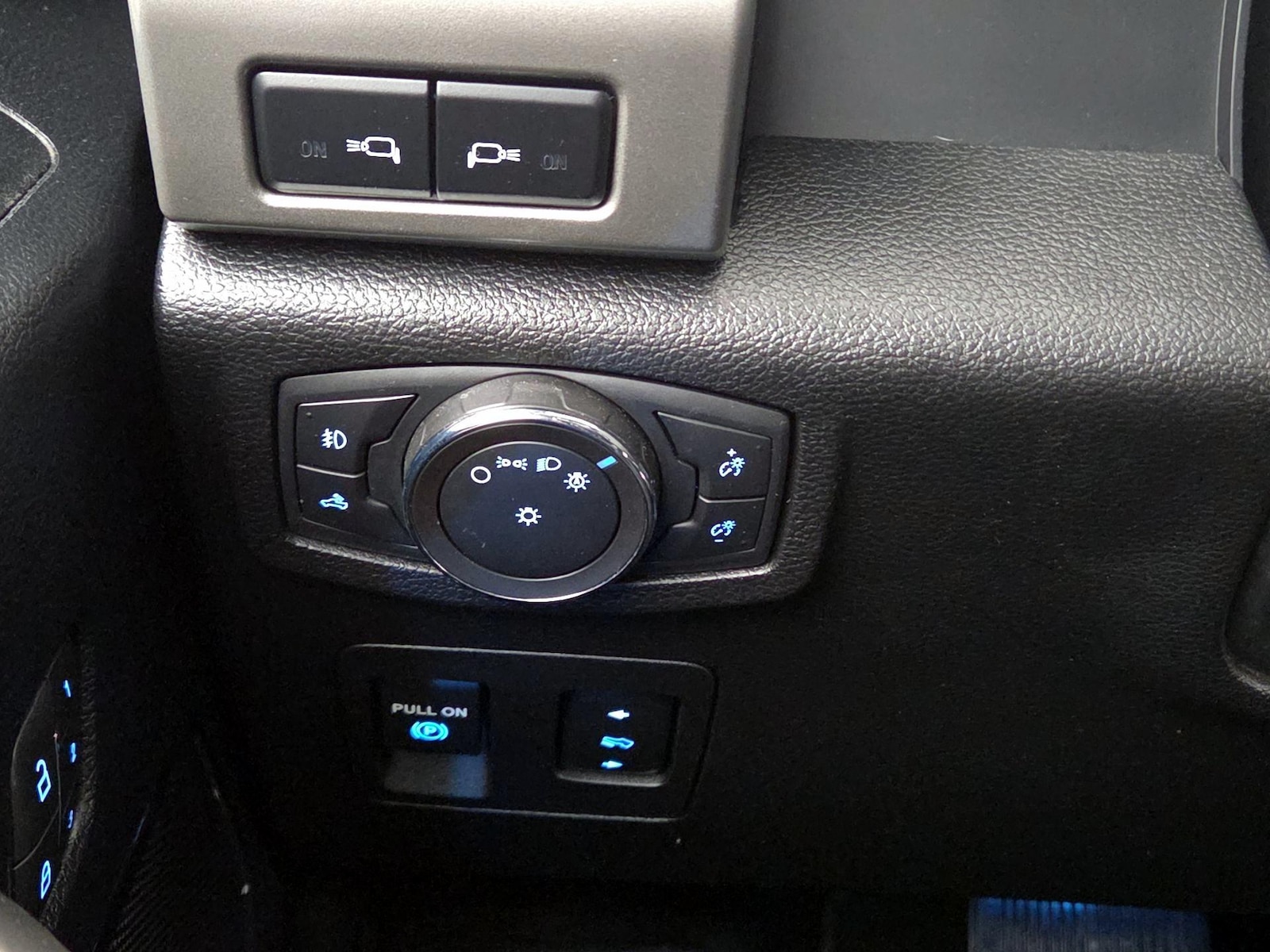 2020 Ford F-150 Lariat - Photo 14