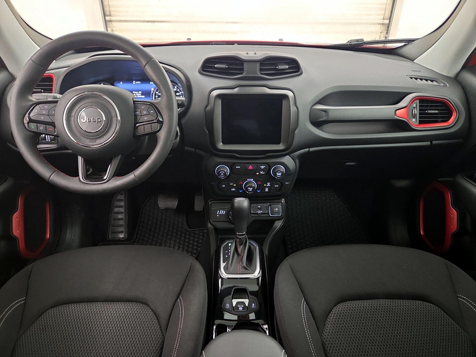 Thumbnail: 2022 Jeep Renegade - 9
