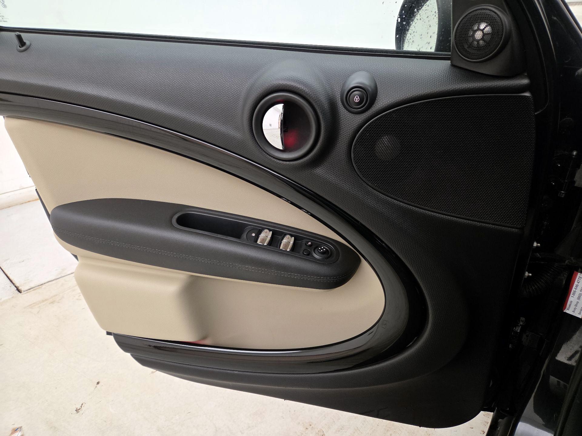 Thumbnail: 2016 MINI Cooper Countryman - 12