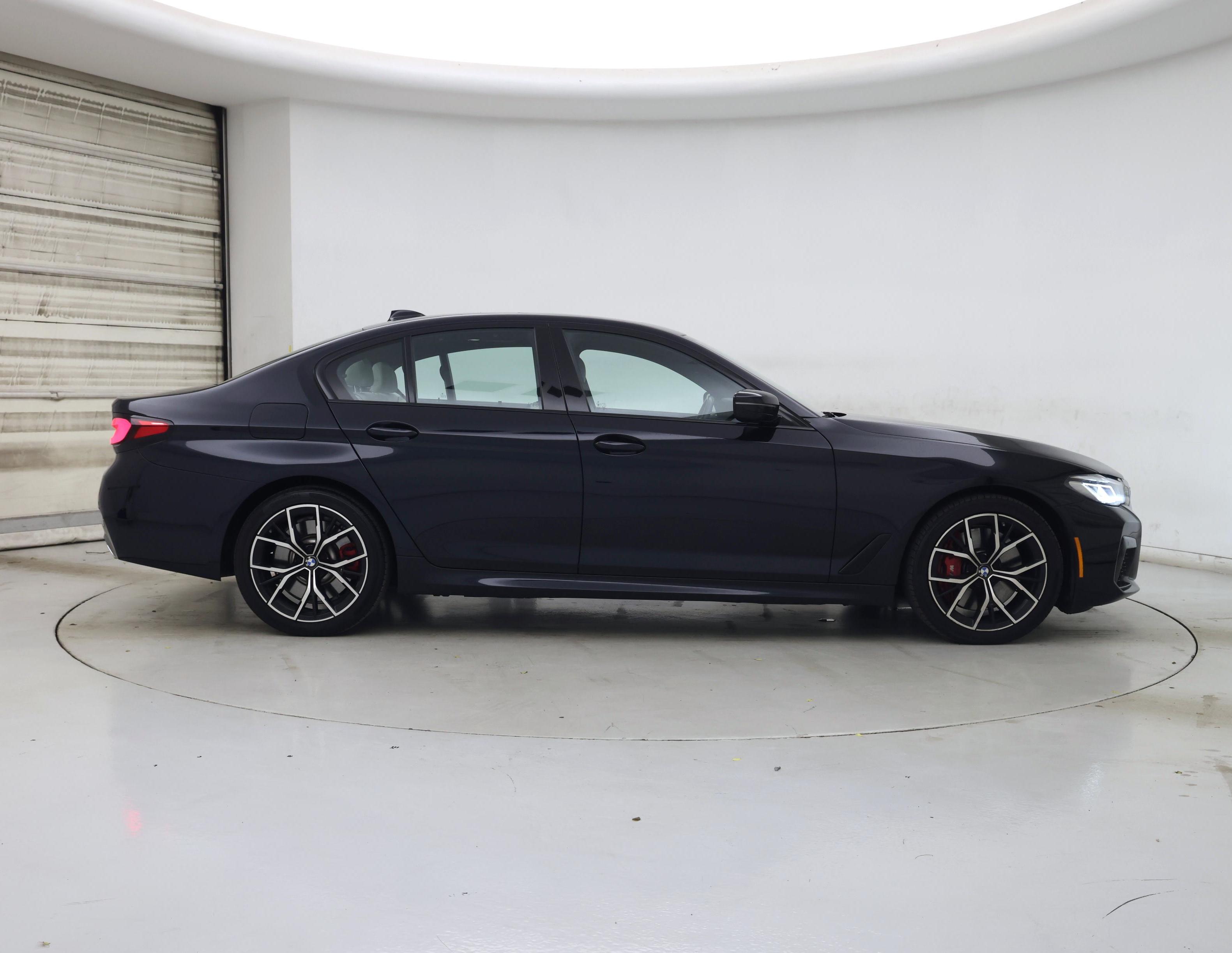 Thumbnail: 2021 BMW 5 Series - 7