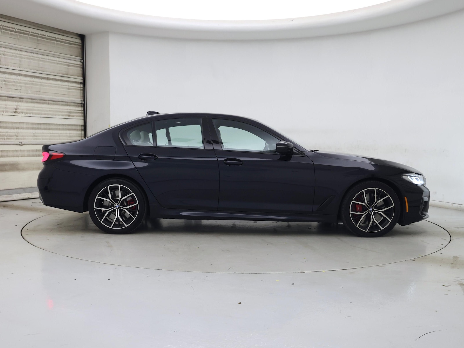 2021 BMW 5 Series 540i - Photo 8