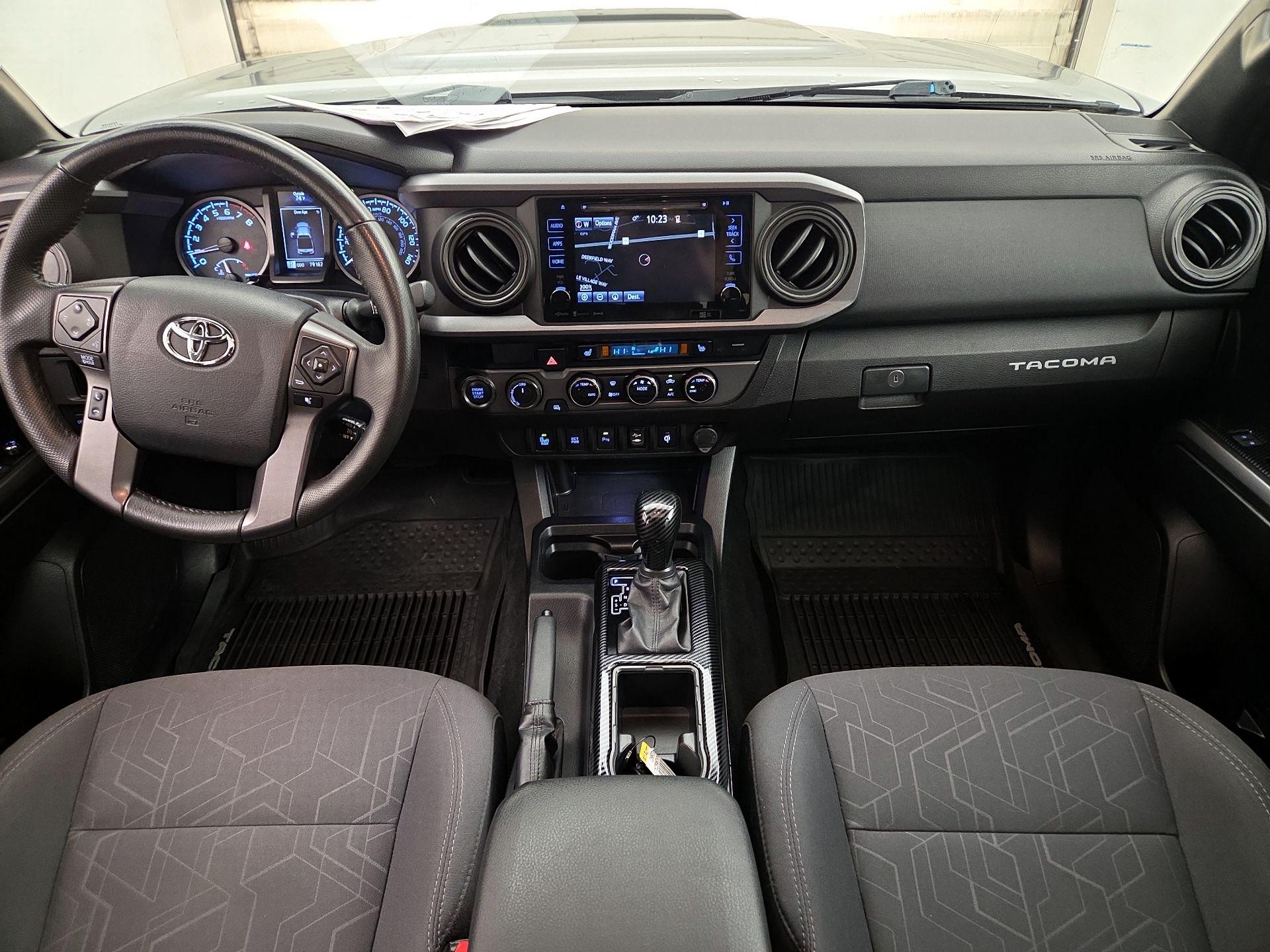 Thumbnail: 2017 Toyota Tacoma - 9