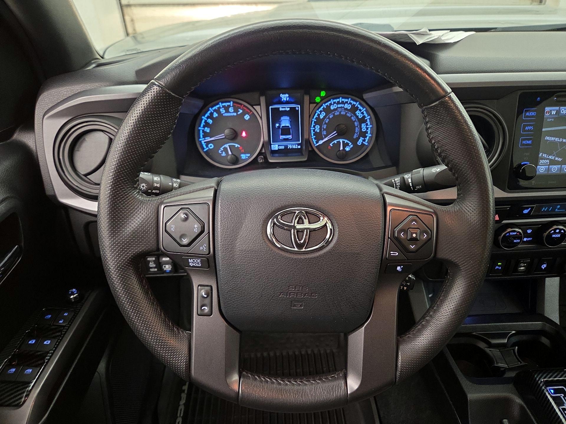 Thumbnail: 2017 Toyota Tacoma - 10