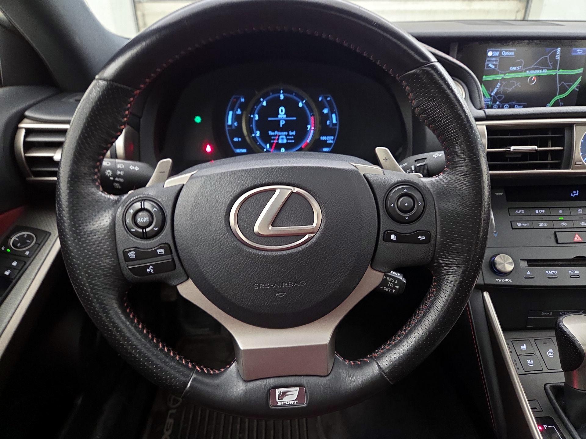 Thumbnail: 2015 Lexus IS - 10