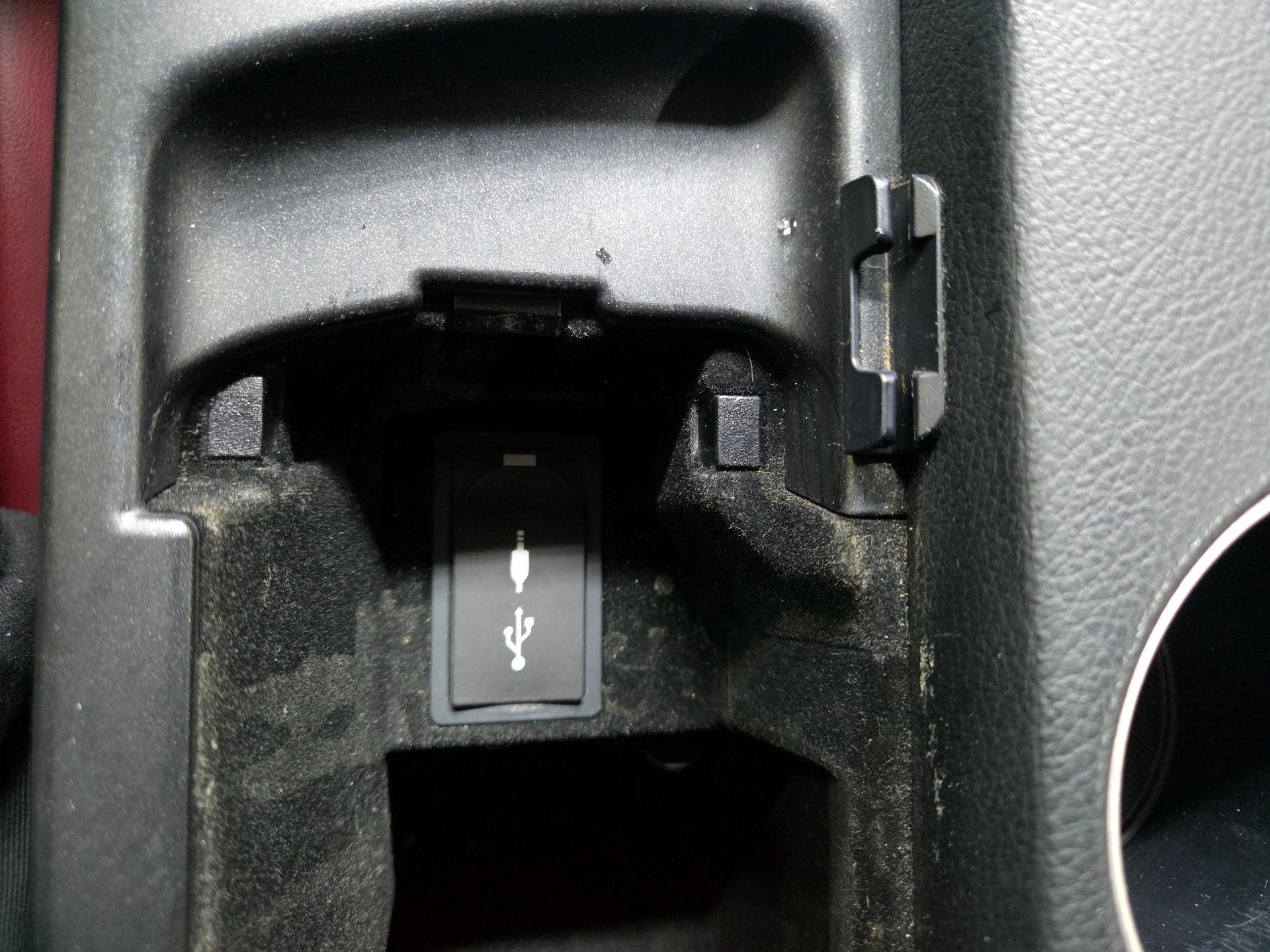 Thumbnail: 2015 Lexus IS - 19