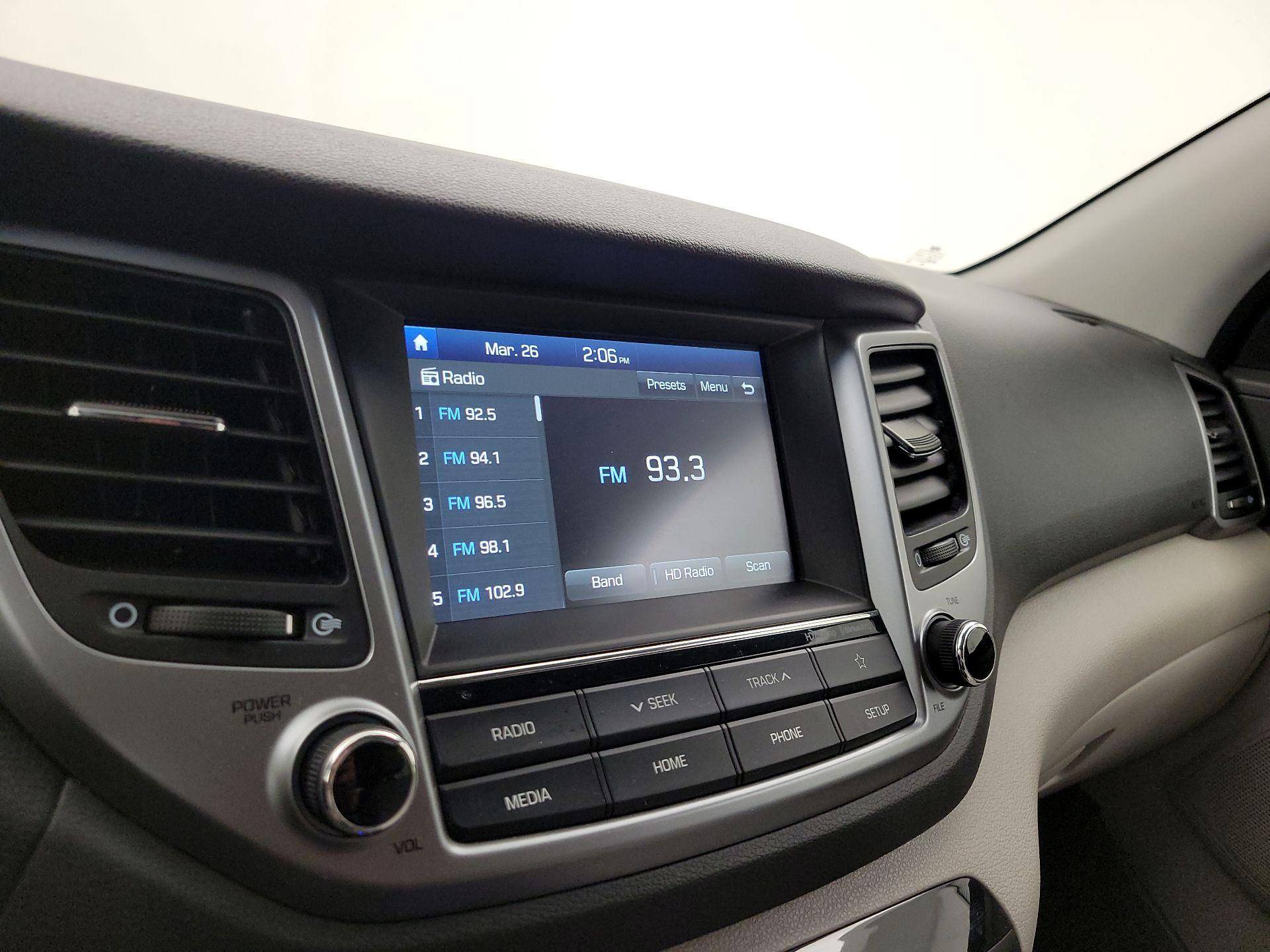 Thumbnail: 2018 Hyundai Tucson - 15