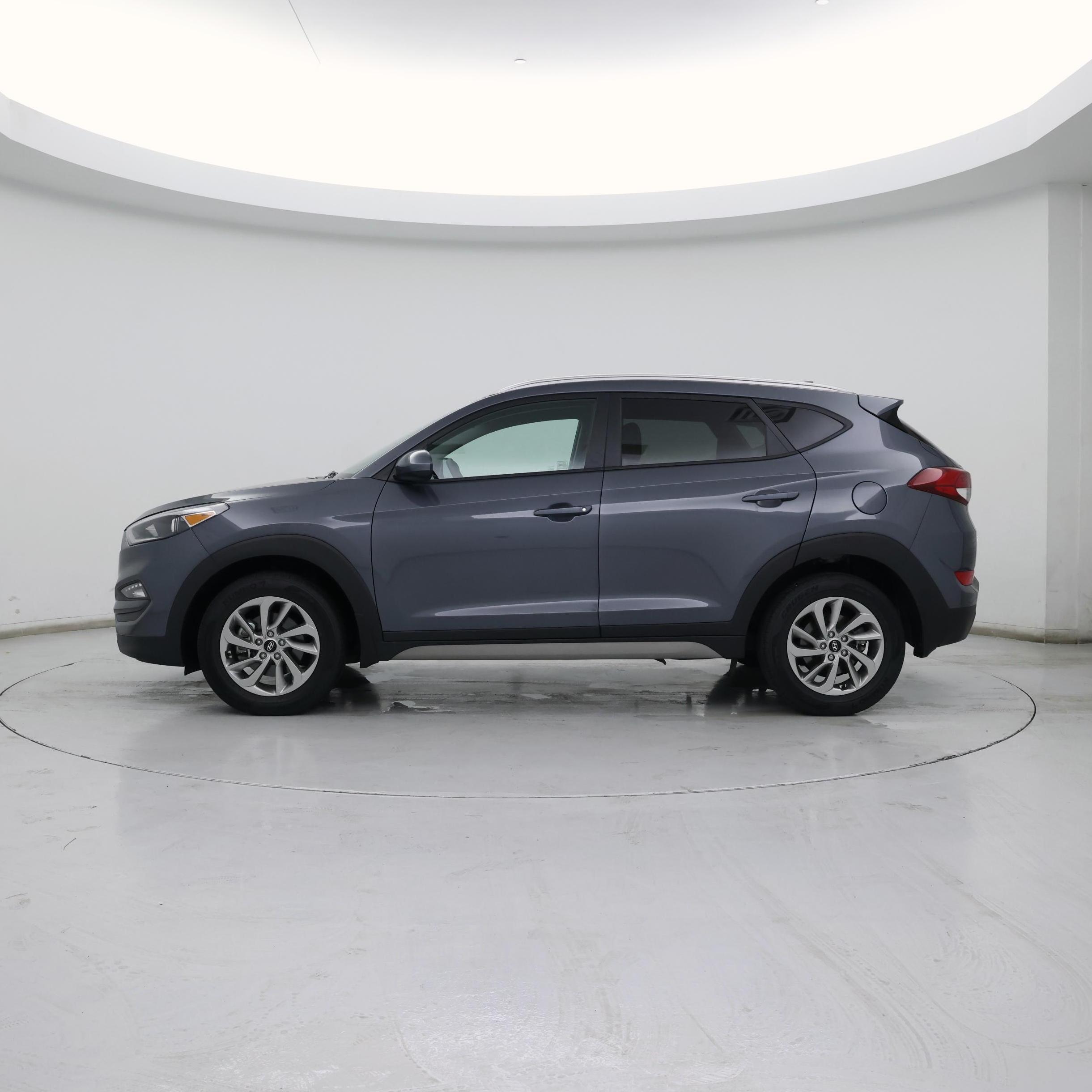 Thumbnail: 2018 Hyundai Tucson - 3