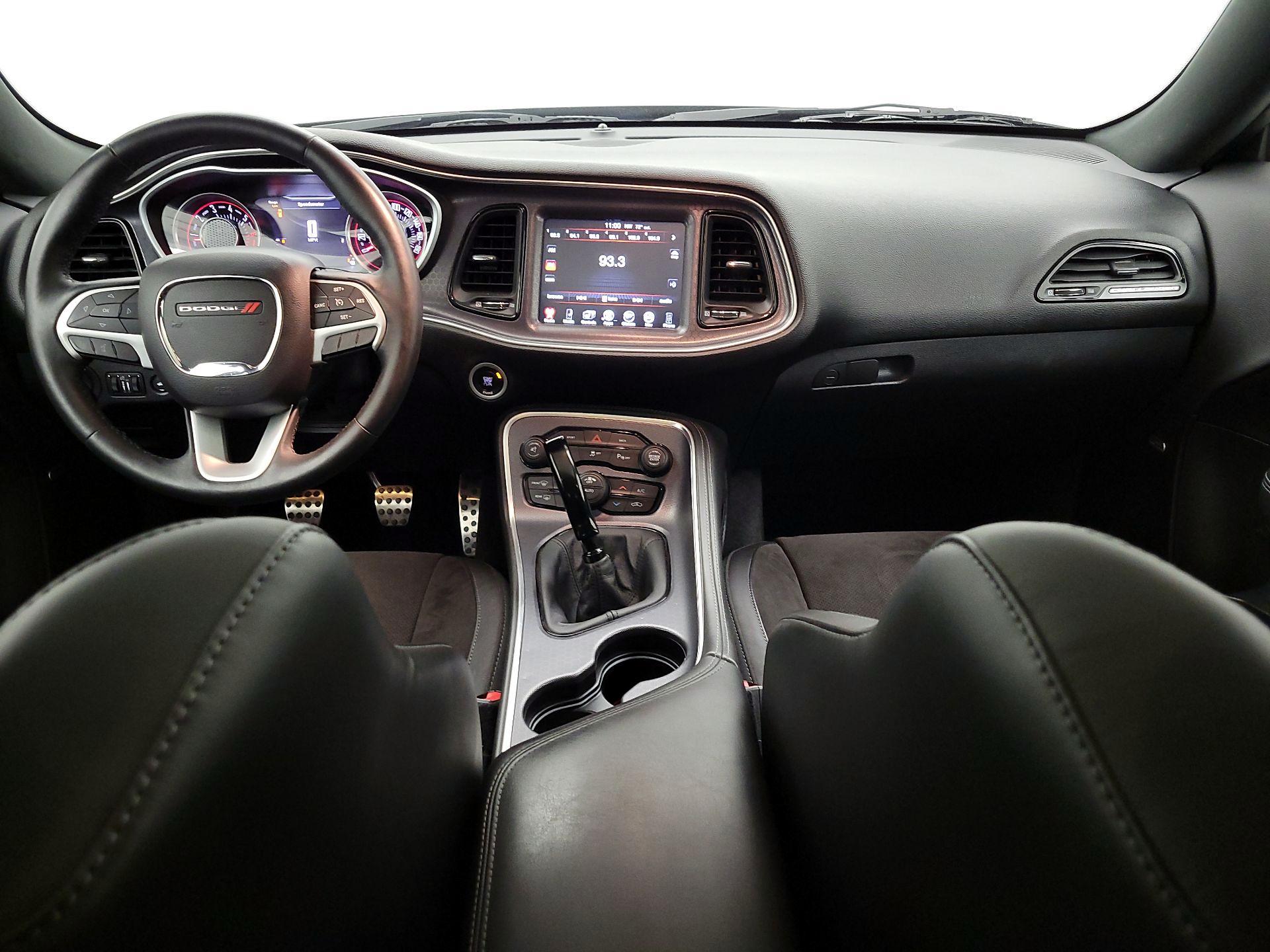 Thumbnail: 2015 Dodge Challenger - 9