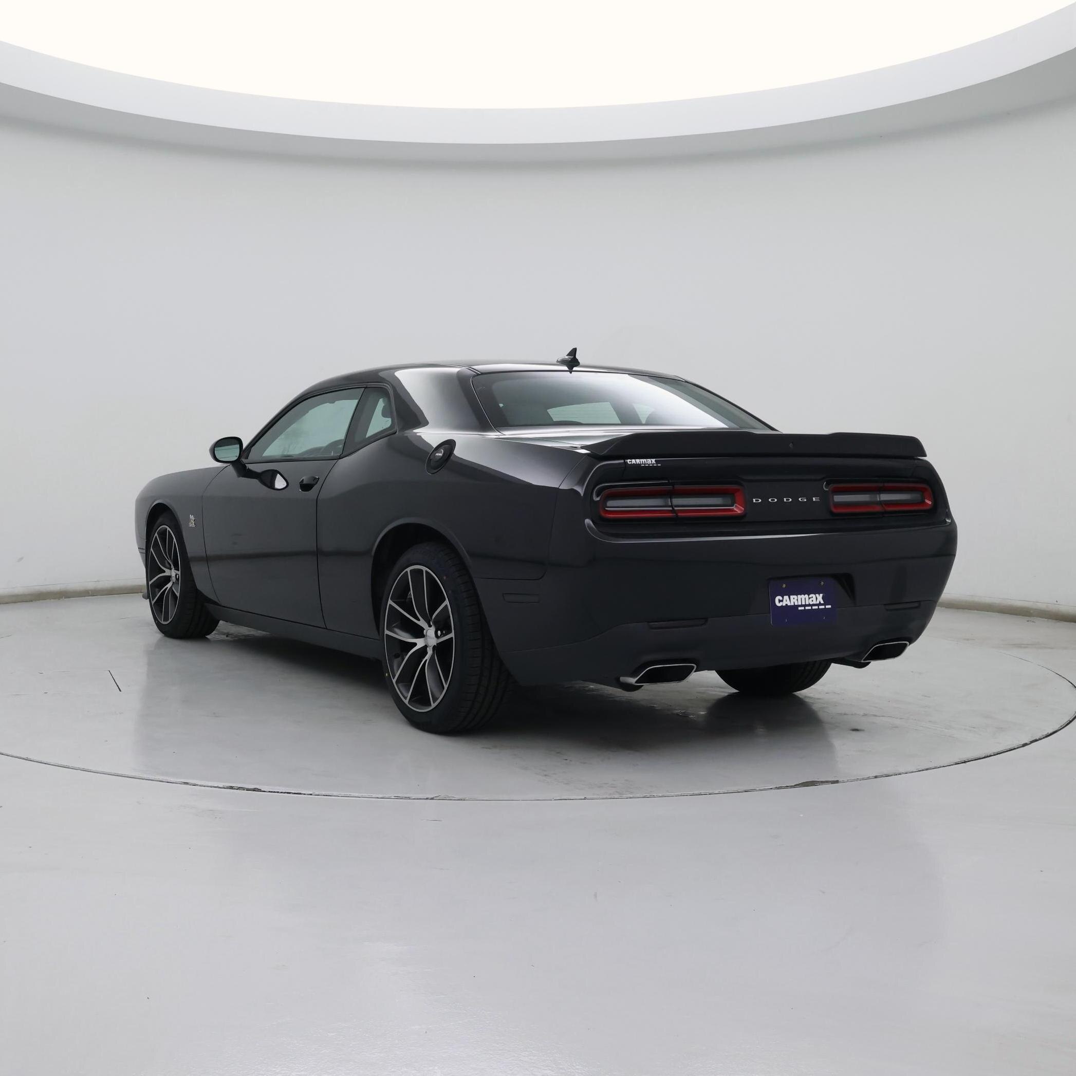 Thumbnail: 2015 Dodge Challenger - 2