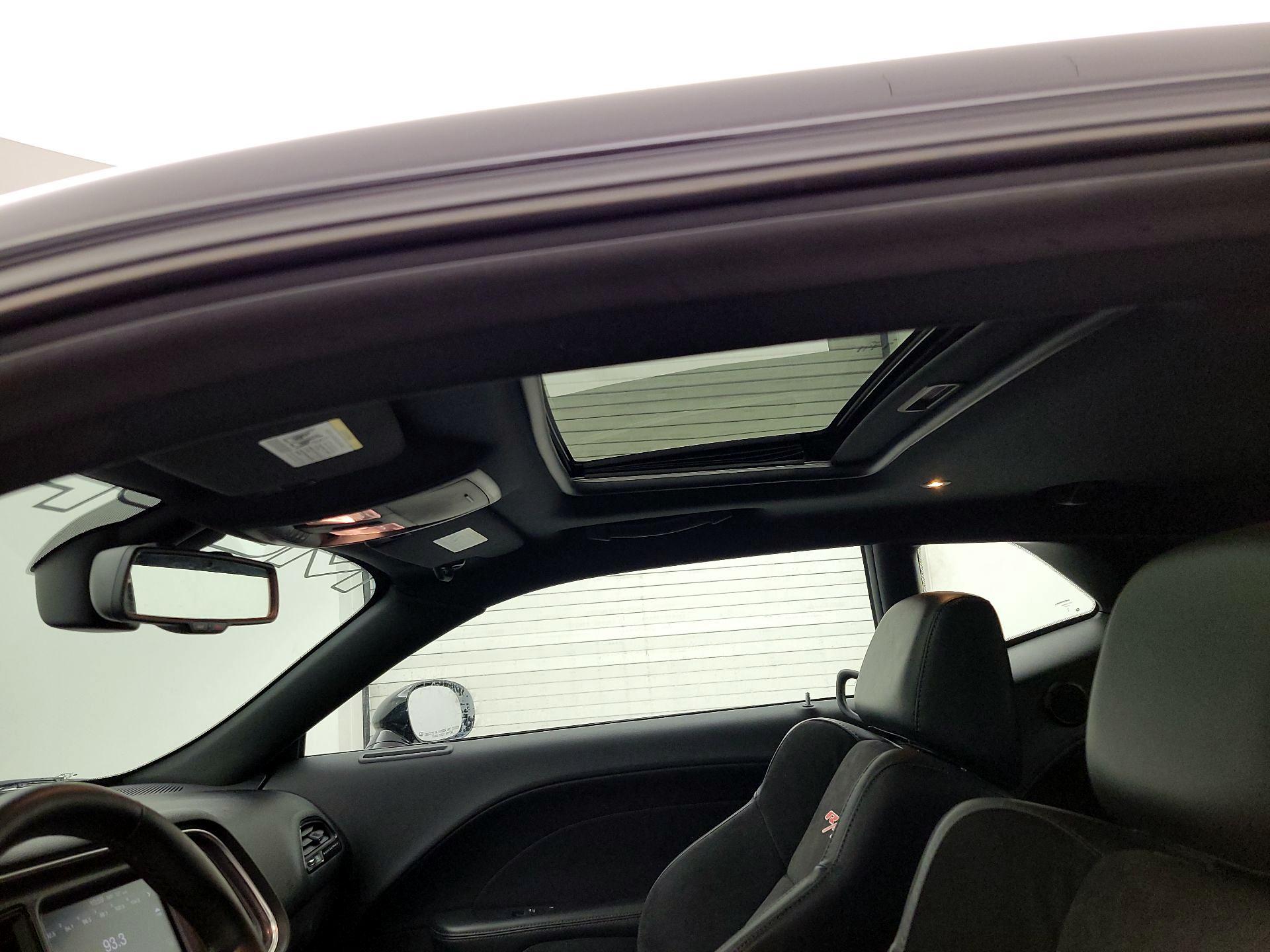 Thumbnail: 2015 Dodge Challenger - 19