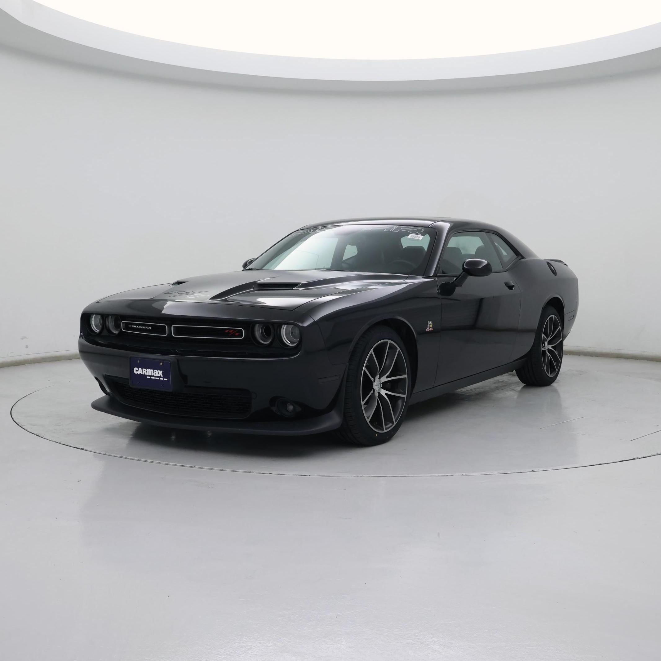 Thumbnail: 2015 Dodge Challenger - 4