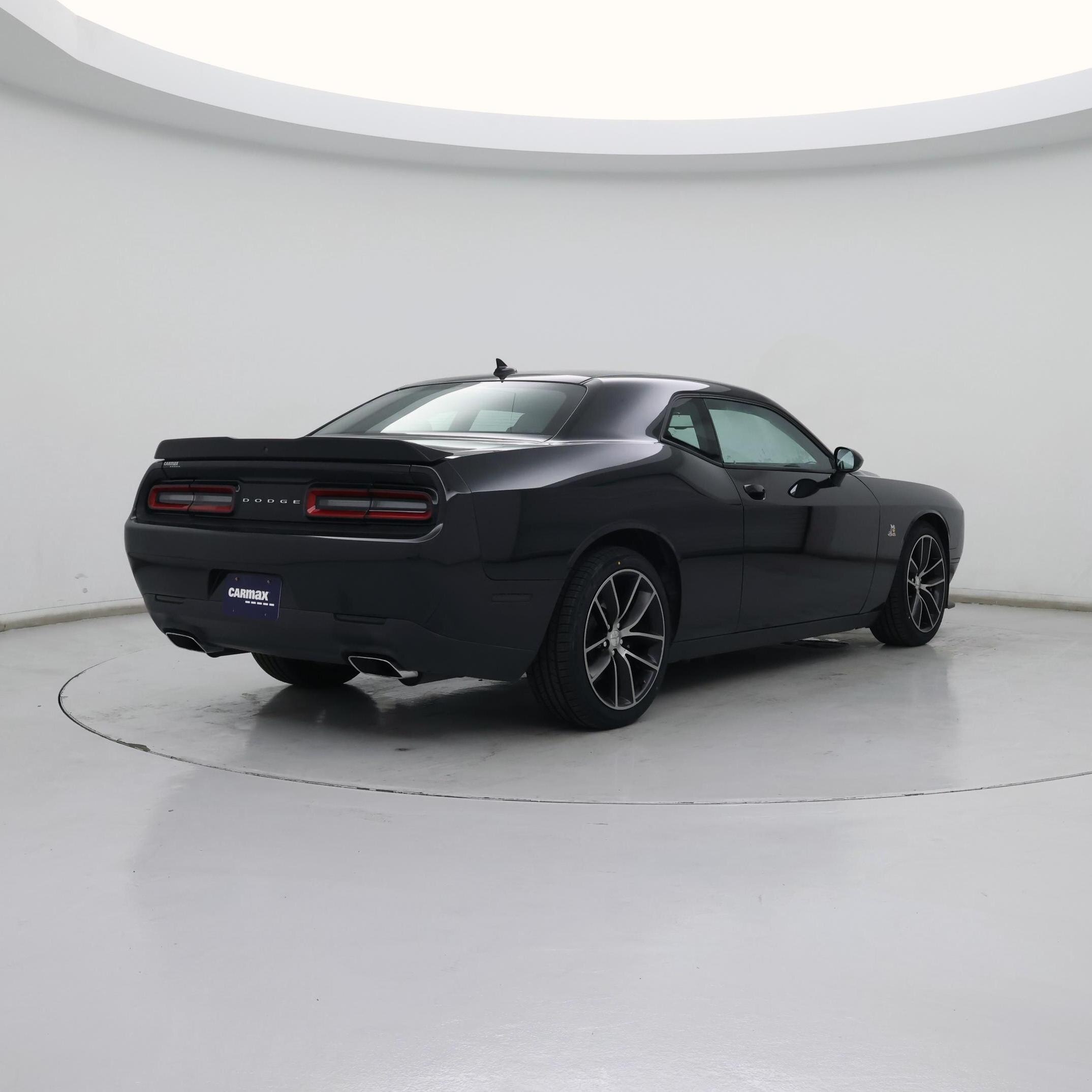 Thumbnail: 2015 Dodge Challenger - 8