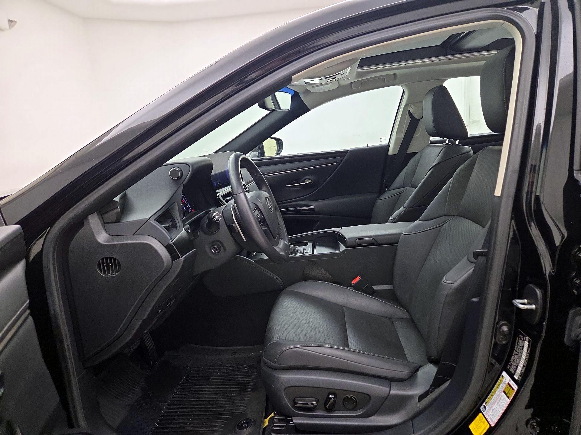 Thumbnail: 2023 Lexus ES - 11