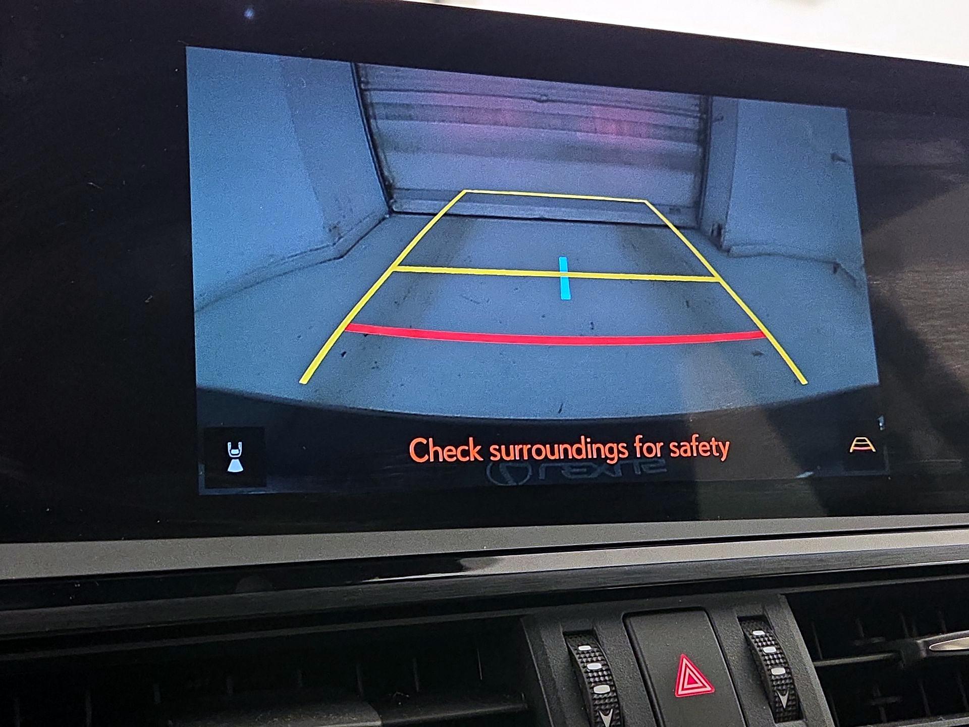 Thumbnail: 2023 Lexus ES - 13