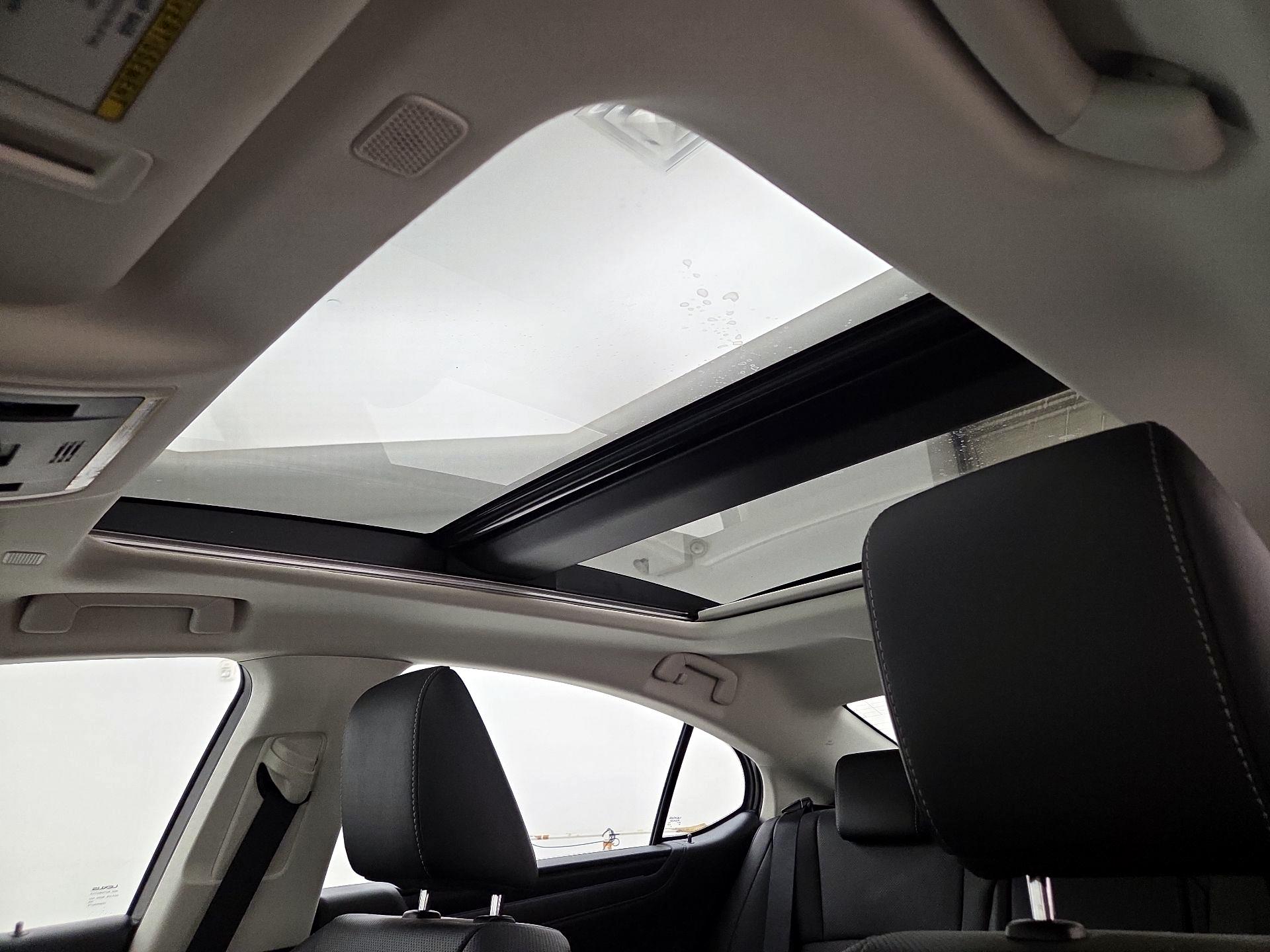 Thumbnail: 2023 Lexus ES - 17