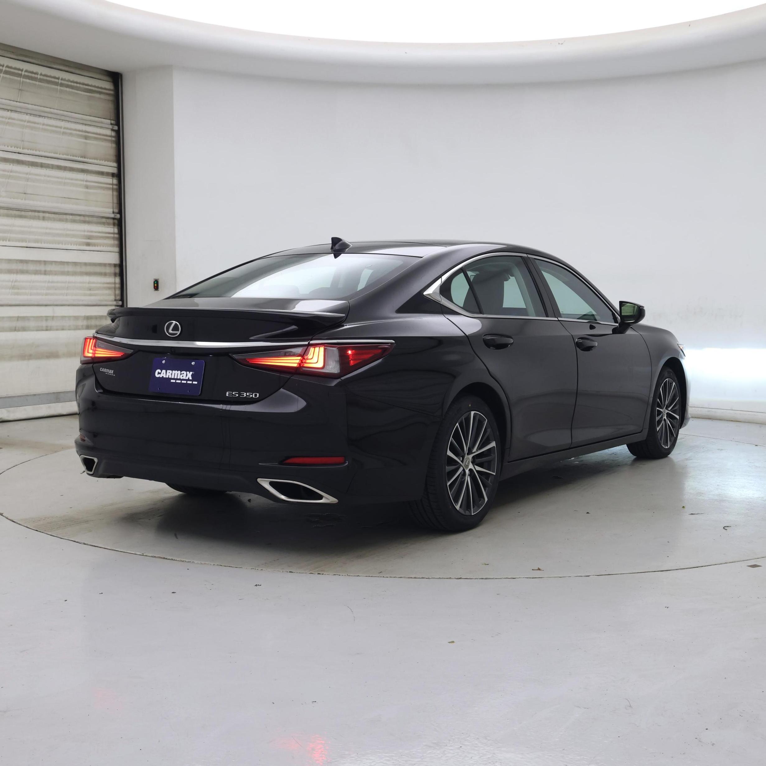 Thumbnail: 2023 Lexus ES - 8