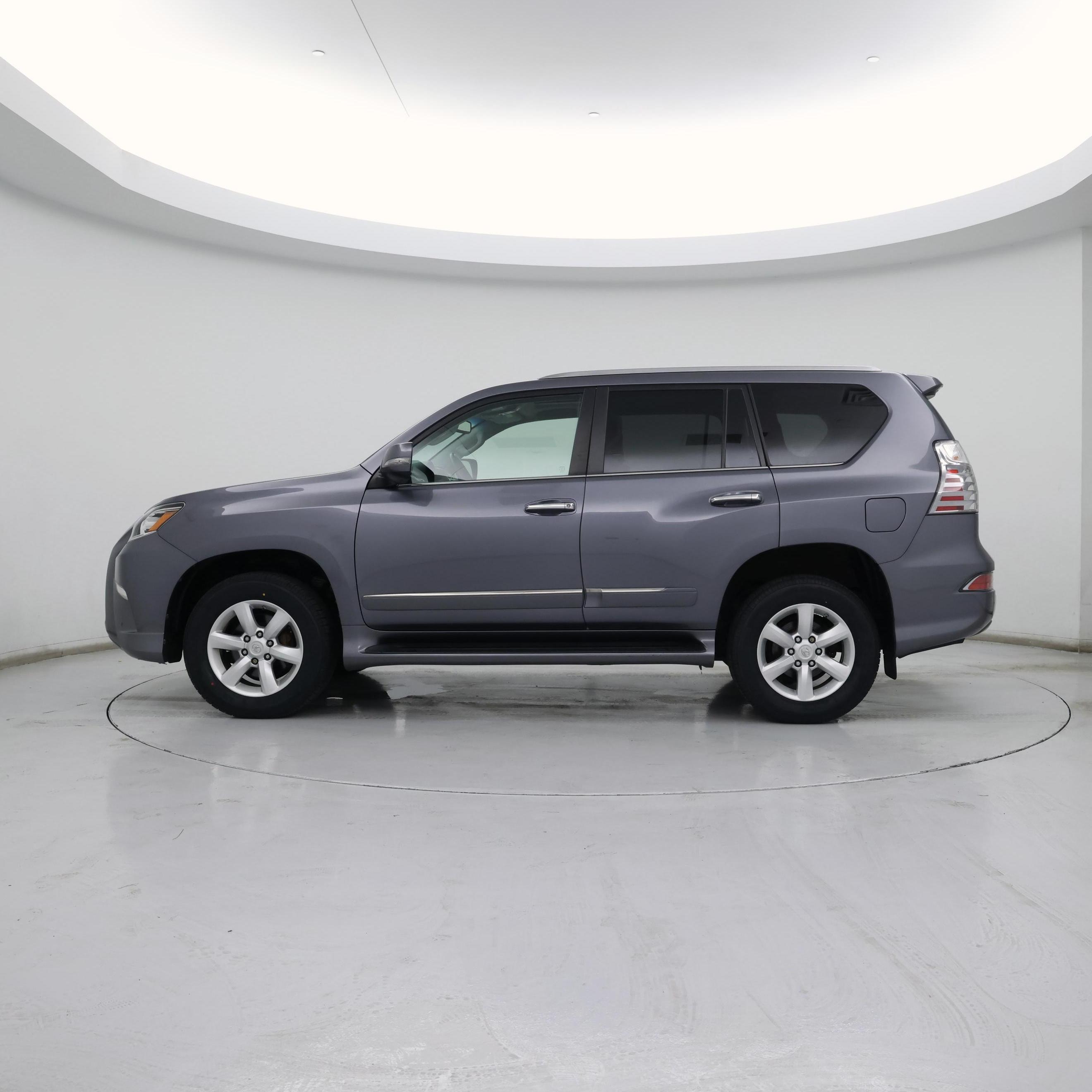 Thumbnail: 2018 Lexus GX - 3