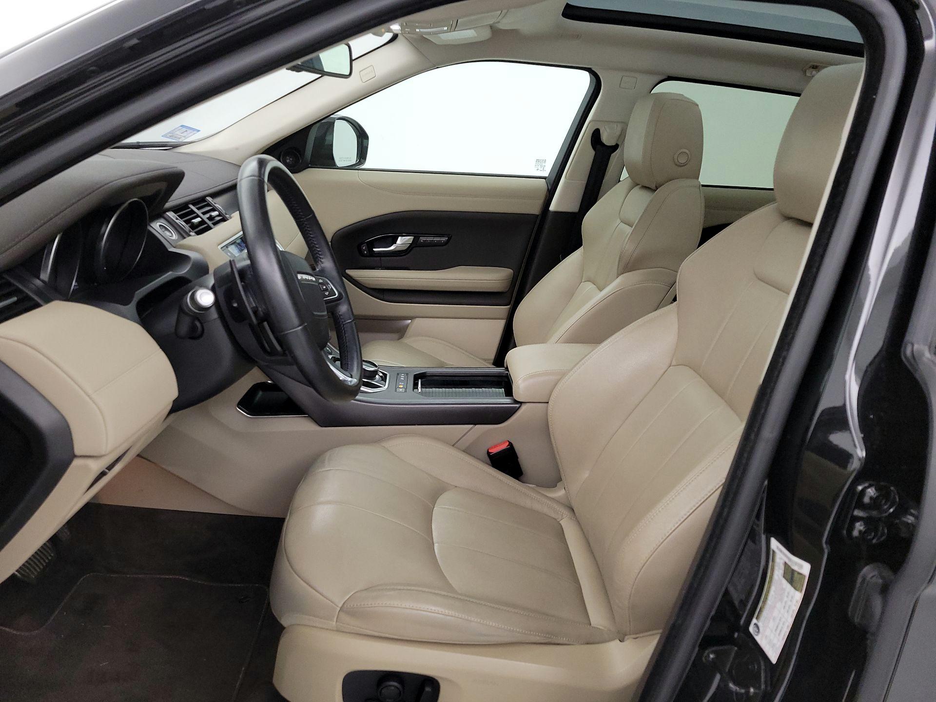 Thumbnail: 2018 Land Rover Range Rover Evoque - 11