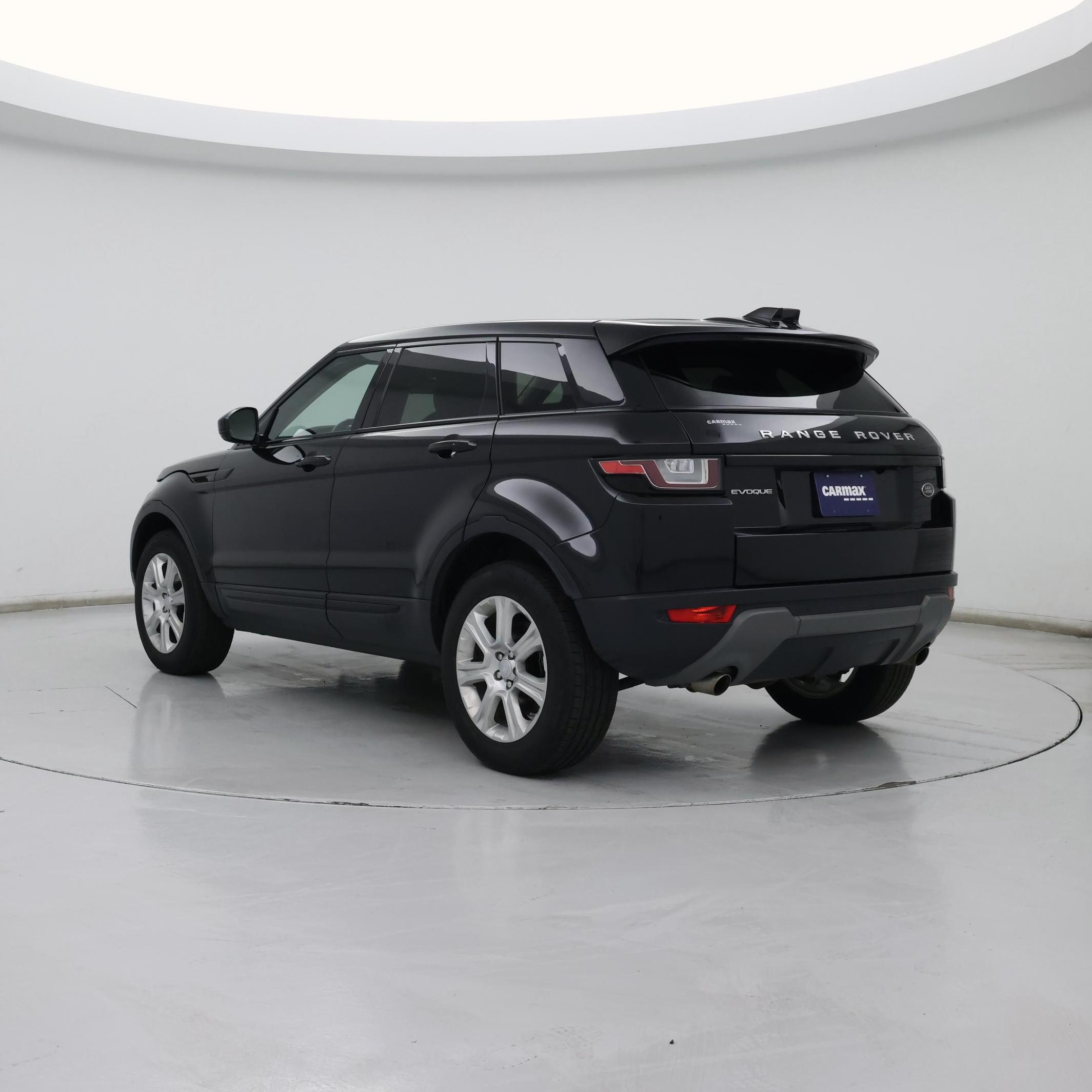 Thumbnail: 2018 Land Rover Range Rover Evoque - 2